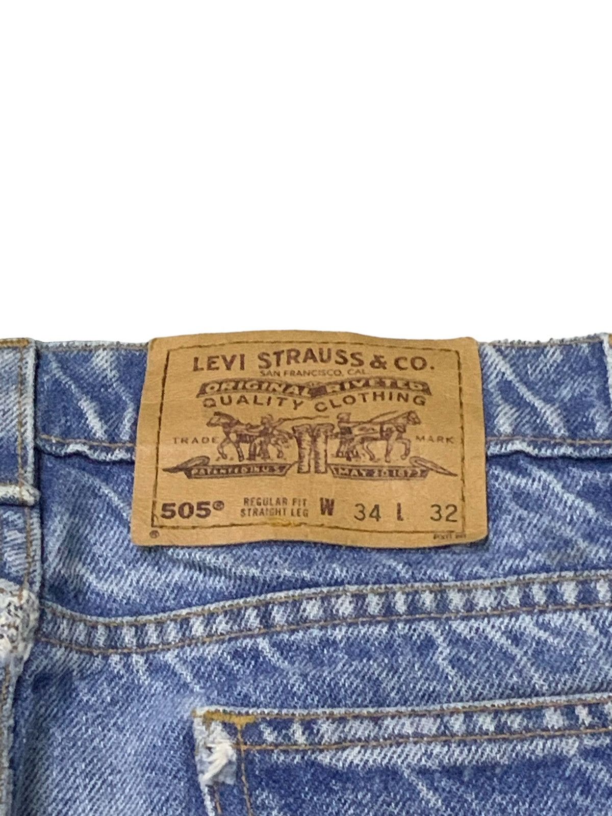 Levi's × Vintage Vintage Levis 505 Distressed Dirty Denim Pants Size US 34 / EU 50 - 16 Thumbnail