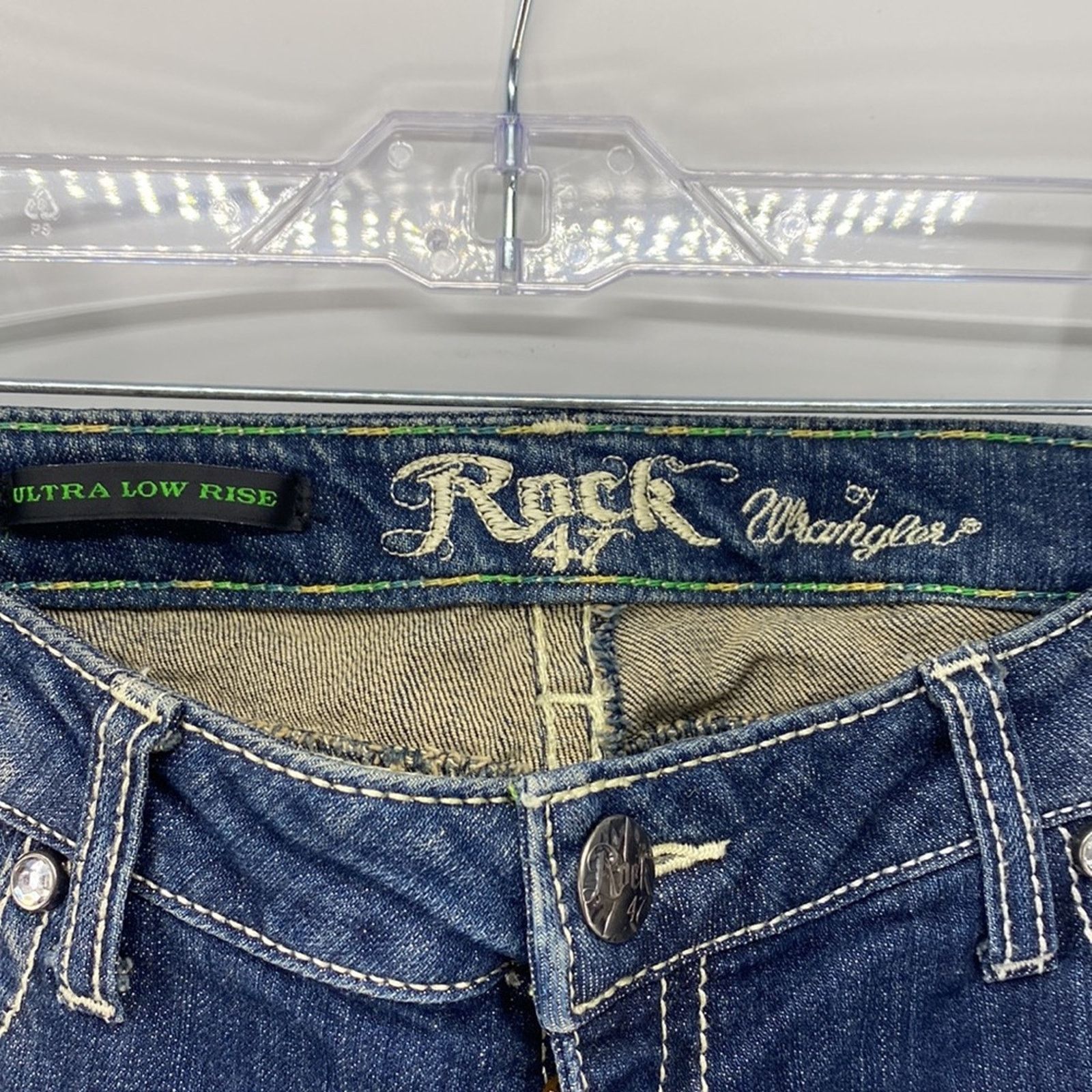 Wrangler Wrangler Rock 47 wing embroidered sparkle Low rise bootcut Size 27" / US 4 / IT 40 - 5 Thumbnail