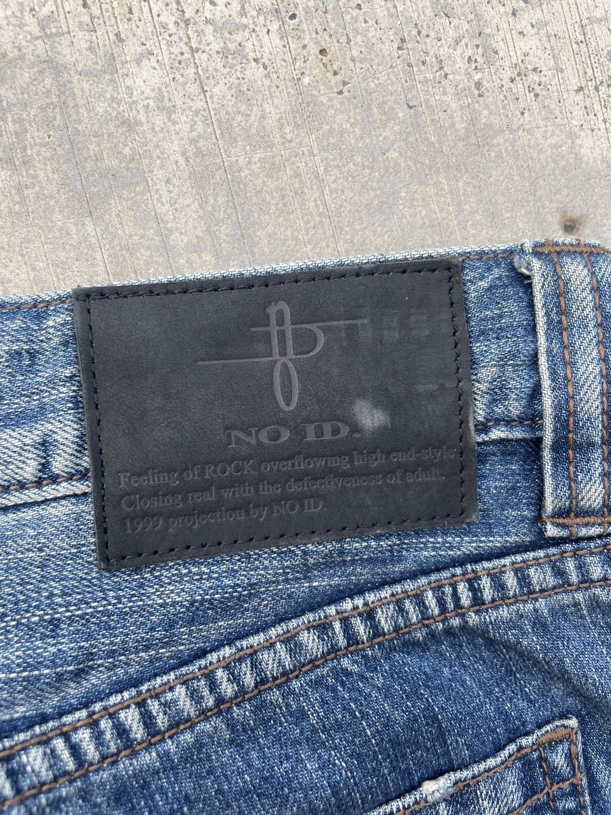 Japanese Brand 2000s JAPANESE BRAND NO ID DISTRESSED RIPPED Size US 31 - 9 Thumbnail