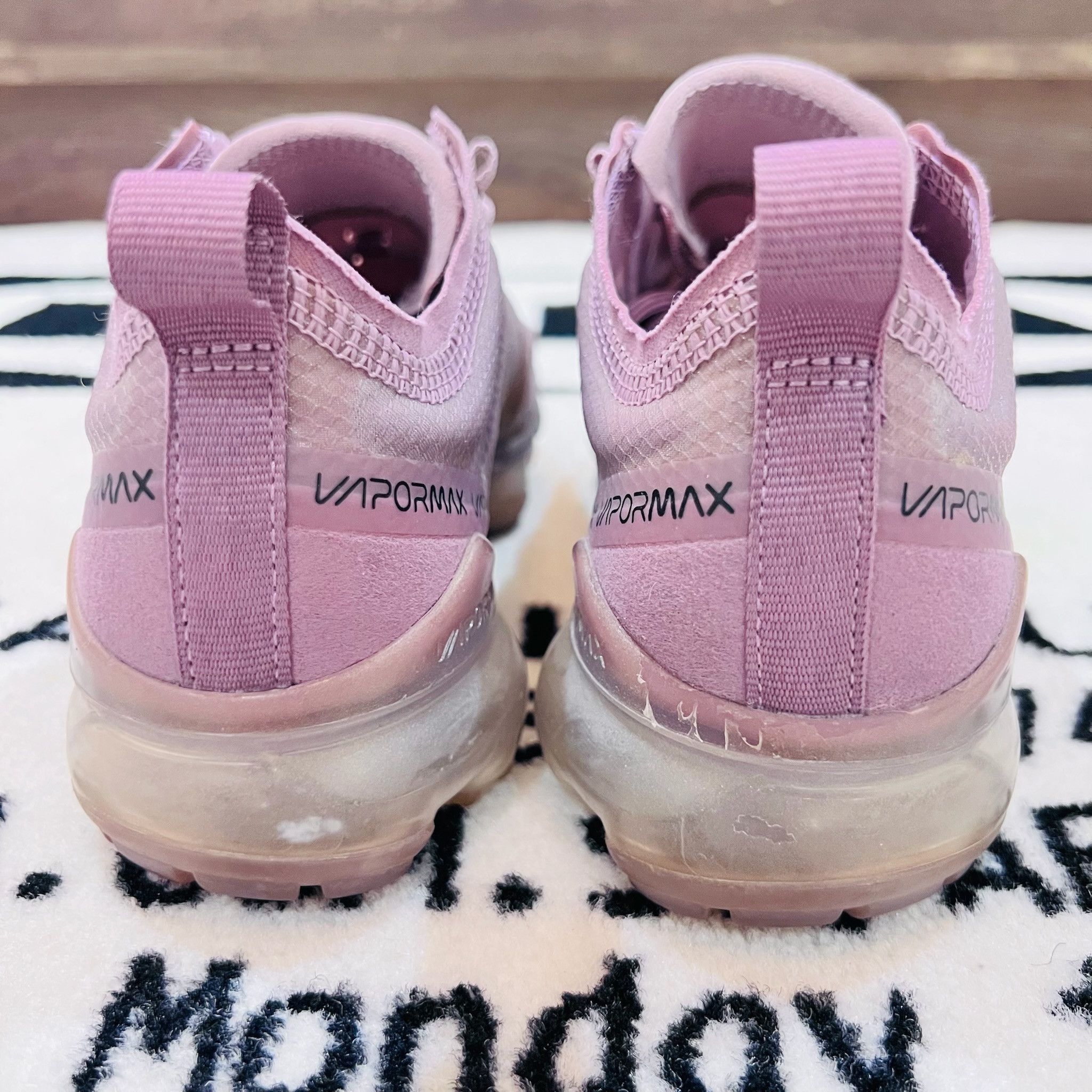 Nike W Nike Air Vapormax 2019 Soft Pink AR6632-500 Size US 5 / IT 35 - 5 Thumbnail
