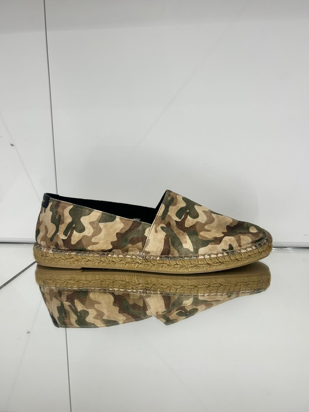 HIGH-TOP ESPADRILLES WITH ORGANIC COTTON AND LACES