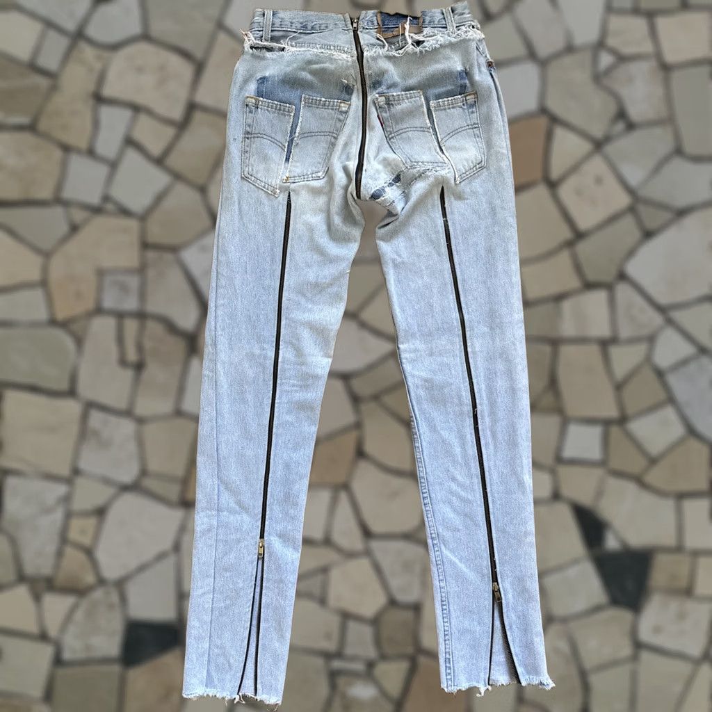 Levi's VINTAGE Levi's 501 Jeans Zip 32/33 Men Regular Blue Straight 32 33 C22 Size US 32 / EU 48 - 1 Thumbnail