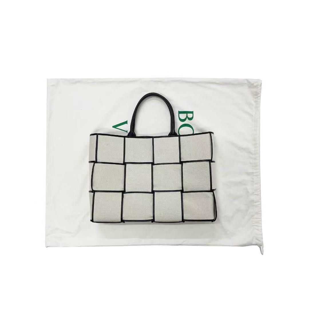 Bottega Veneta Bottega Veneta Large Arco Canvas Tote Bag Size ONE SIZE - 4 Thumbnail