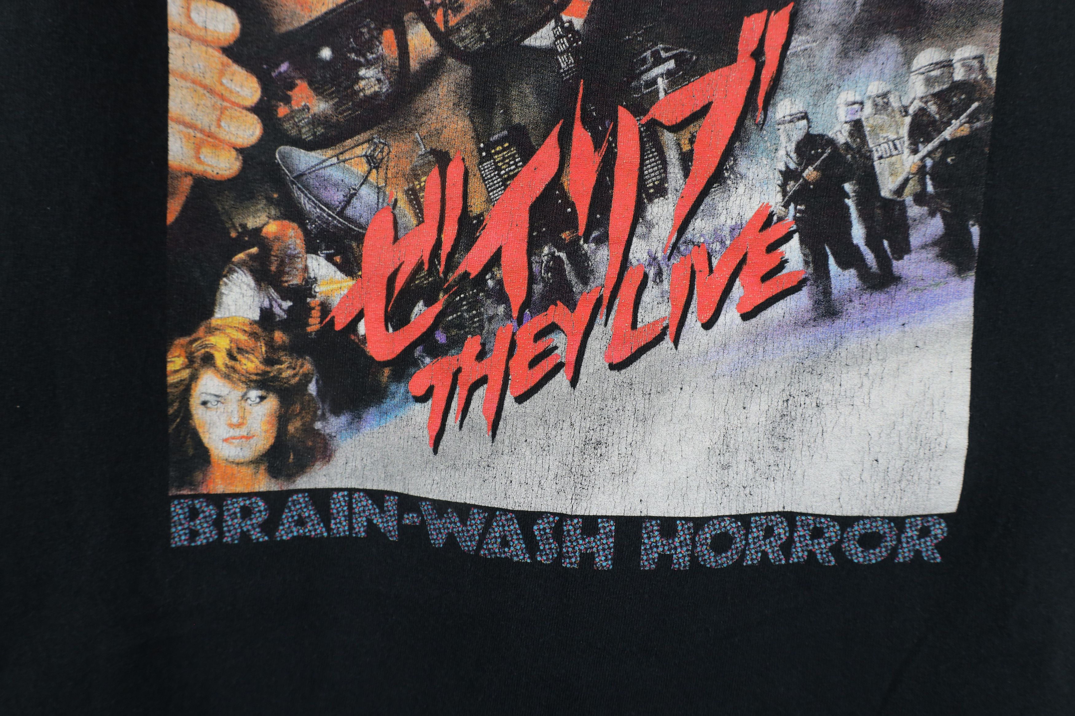 Vintage Vintage Streetwear They Live Brain Wash Horror Movie T-Shirt Size US L / EU 52-54 / 3 - 8 Thumbnail