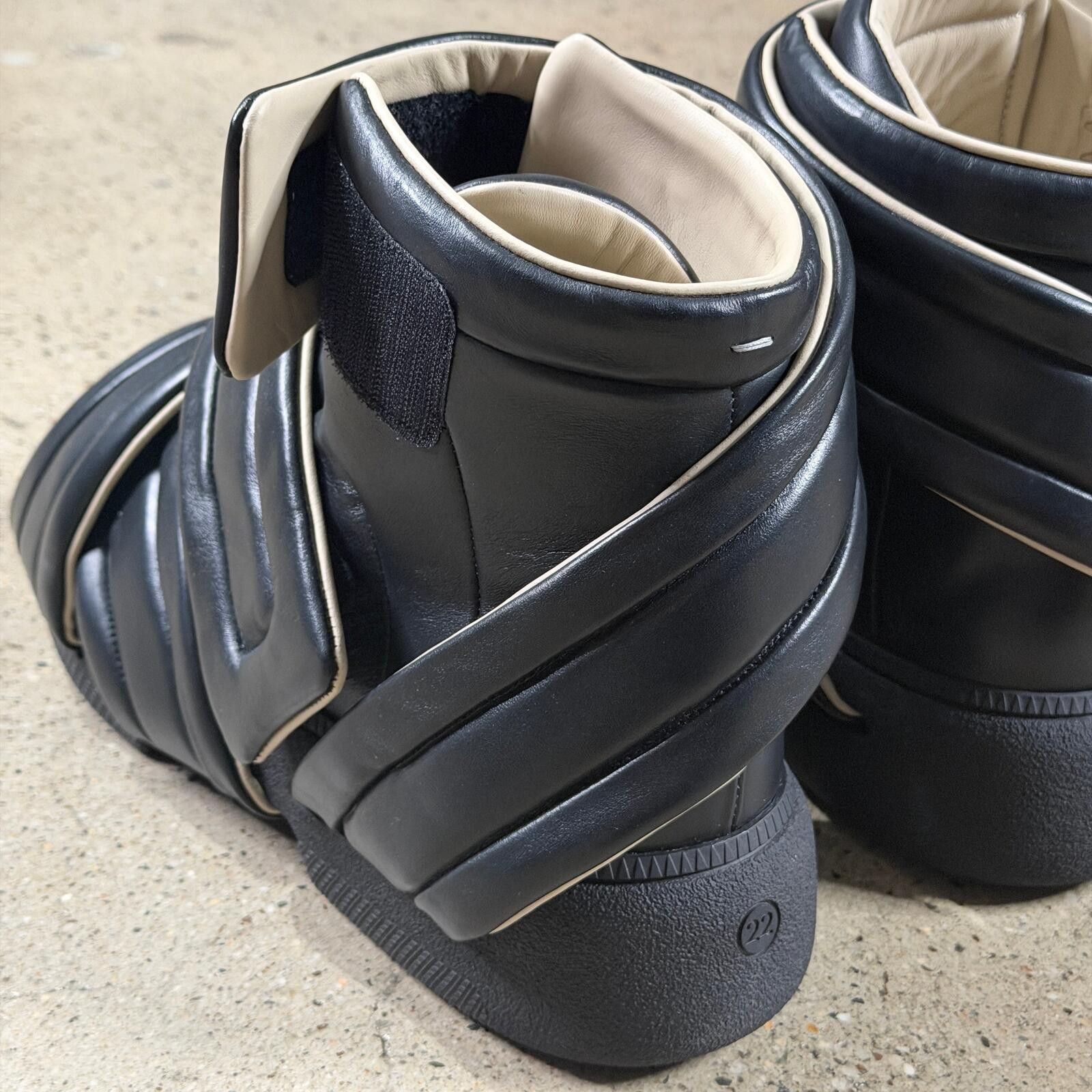 Maison Margiela Maison Margiela Multi-Strap Future Show Sneakers Size US 13 / EU 46 - 6 Thumbnail