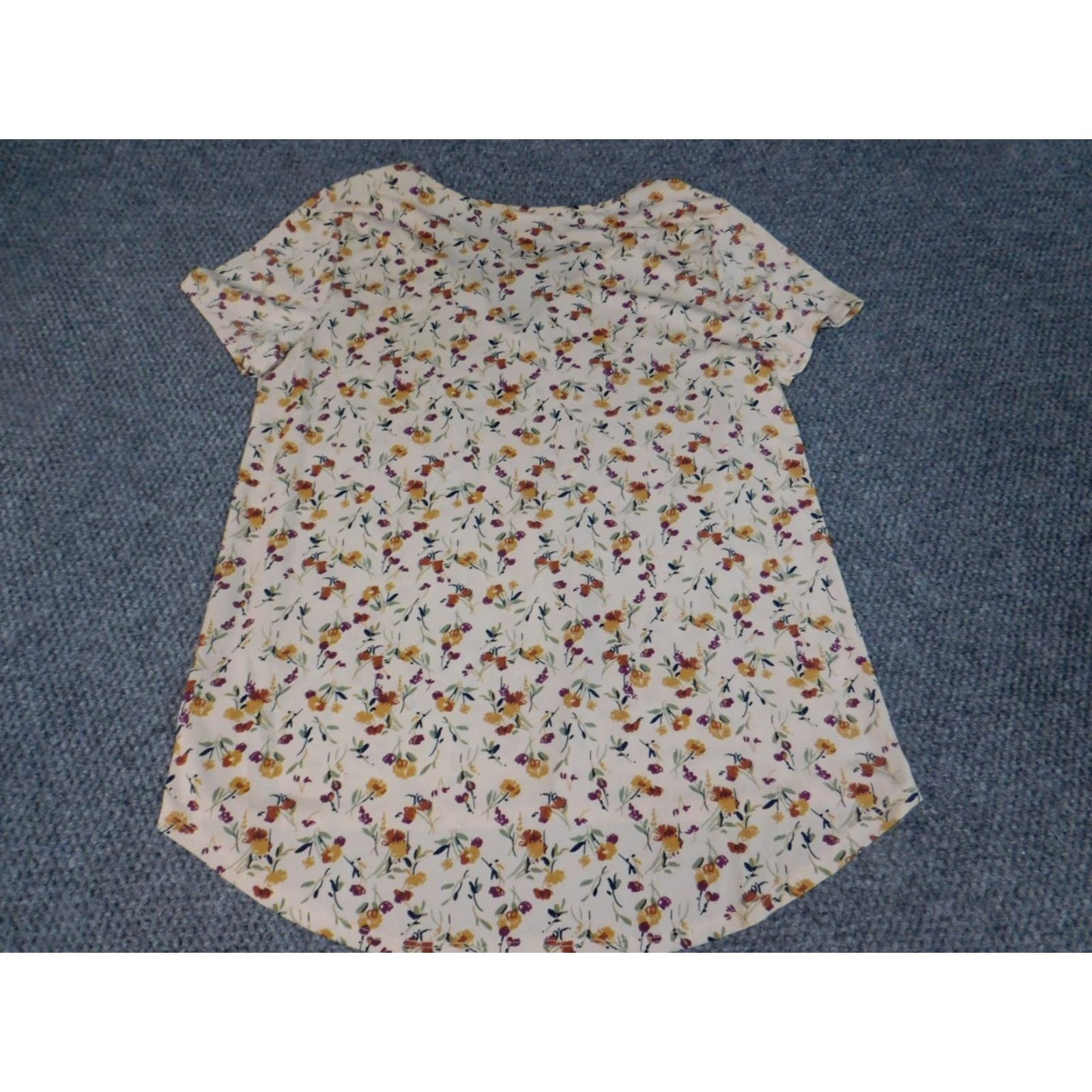 Vintage Kaileigh Blouse Womens M Beige Floral Pullover Short Sleeve Round Neck Regular Basic Shirt Fashion Size M / US 6-8 / IT 42-44 - 7 Thumbnail