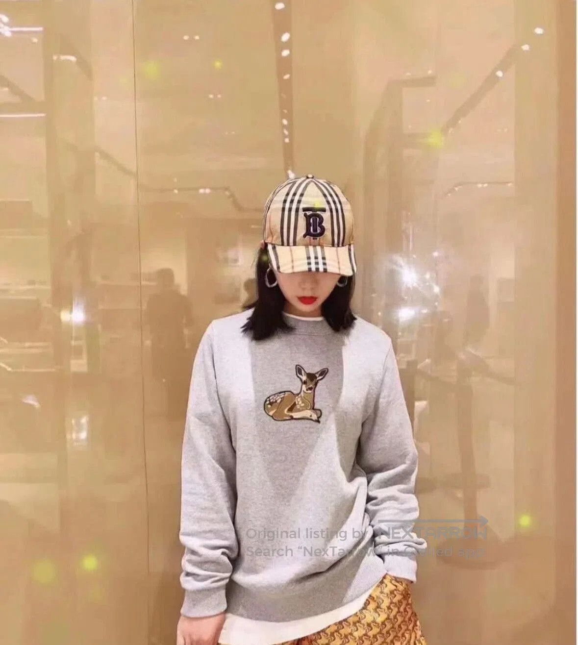 Burberry Burberry Women's Deer Embroidered Sweatshirt. Size M / US 6-8 / IT 42-44 - 2 Thumbnail