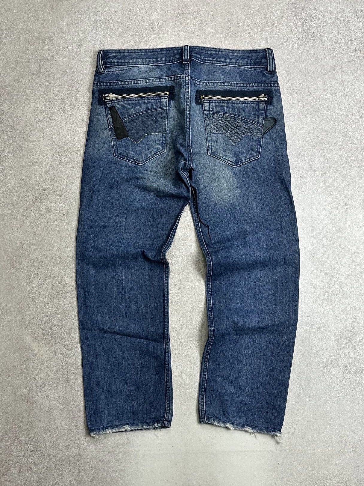 Diesel Vintage Diesel Baggy Abstract Y2K Pants Jeans Rare 33 Size US 33 - 1 Thumbnail