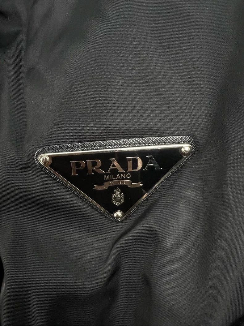 Prada Prada Size 36 New triangle standard windbreaker jacket 250 Size US XS / EU 42 / 0 - 3 Thumbnail