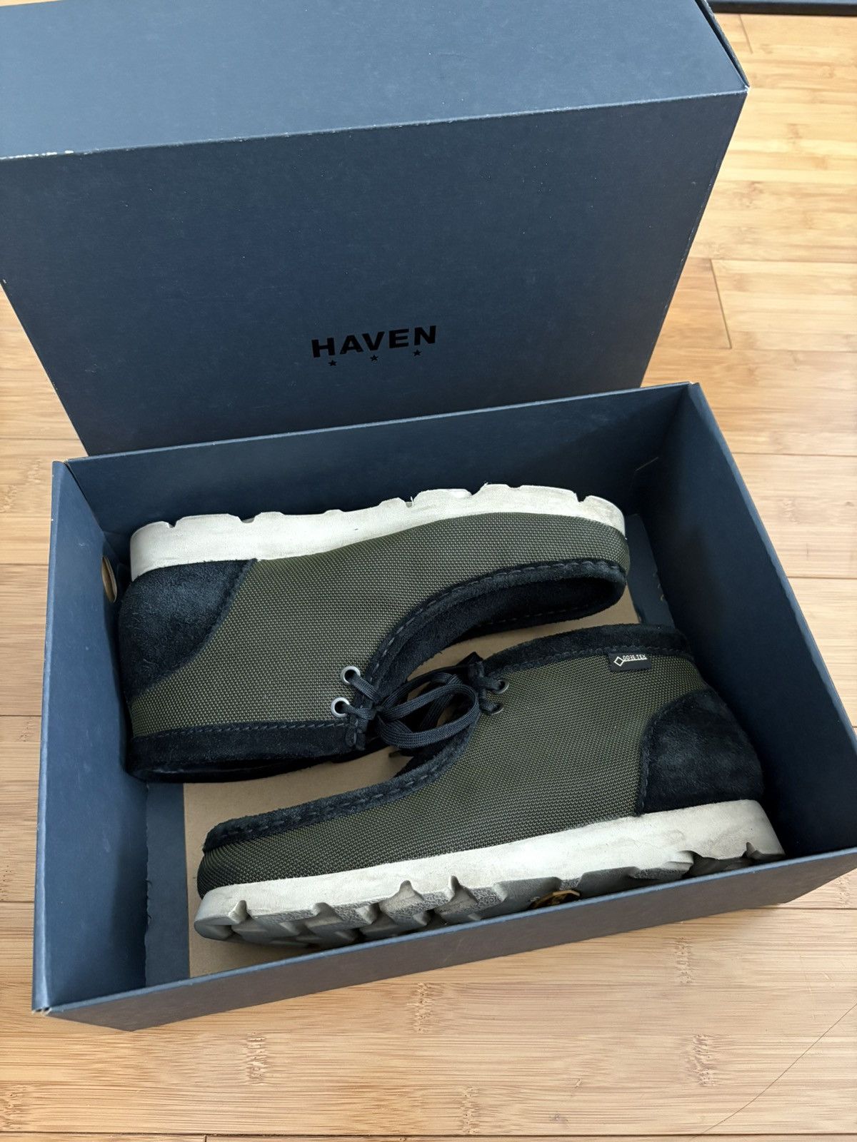 Clarks × Haven Wallabee GTX Size US 7.5 / EU 40-41 - 1 Thumbnail