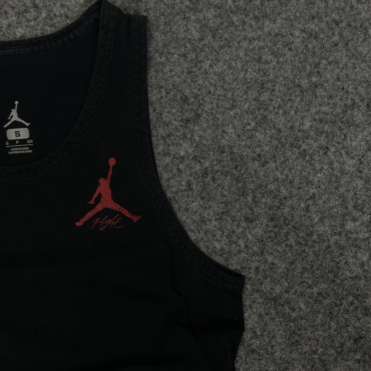 Jordan Brand VTG Man Air Jordan Tank Top Small Logo Distressed Sun Faded Size US S / EU 44-46 / 1 - 4 Thumbnail