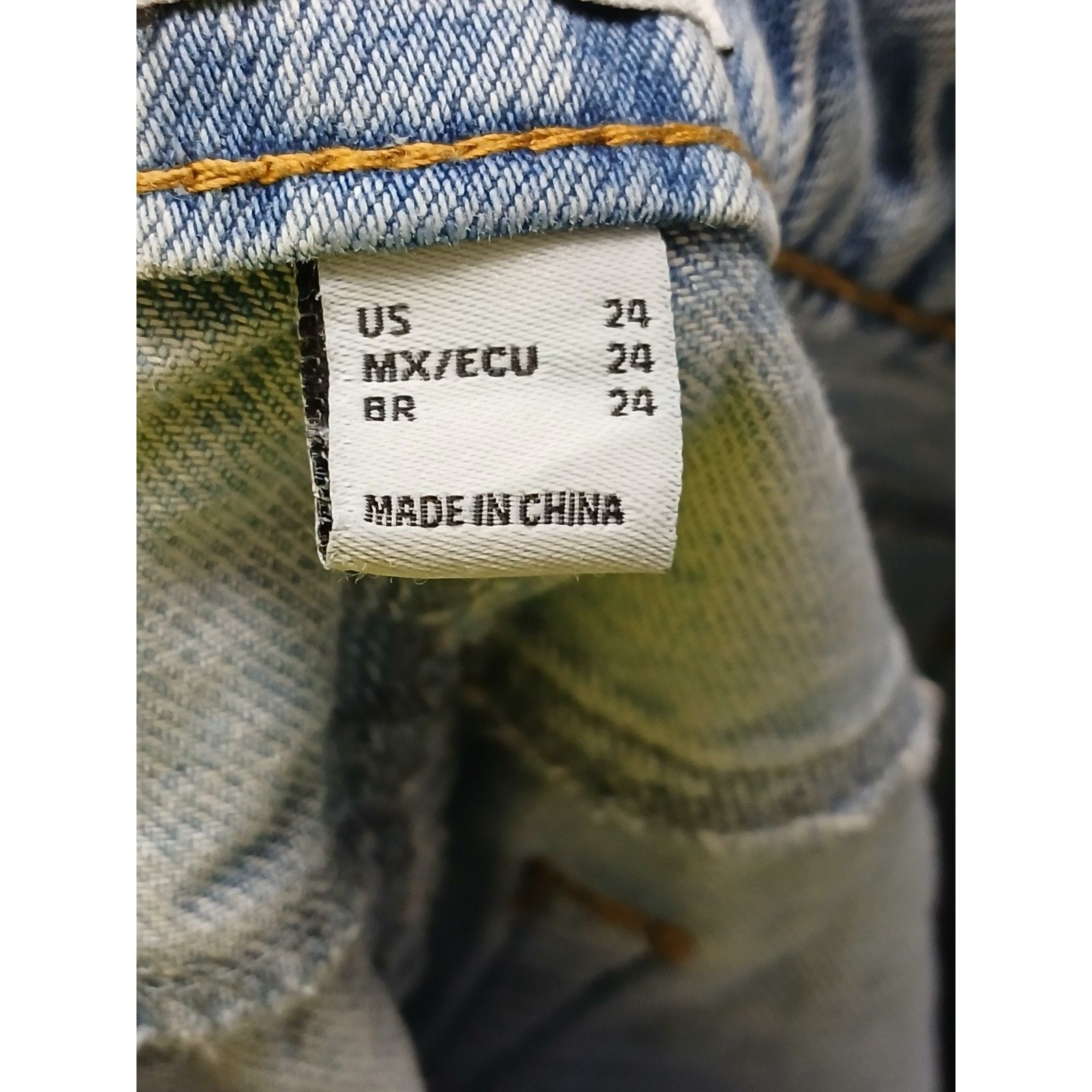 Forever 21 Forever 21 (24) Women's Button Light Denim Blue Jeans Size 24" / US 00 / IT 34 - 8 Thumbnail