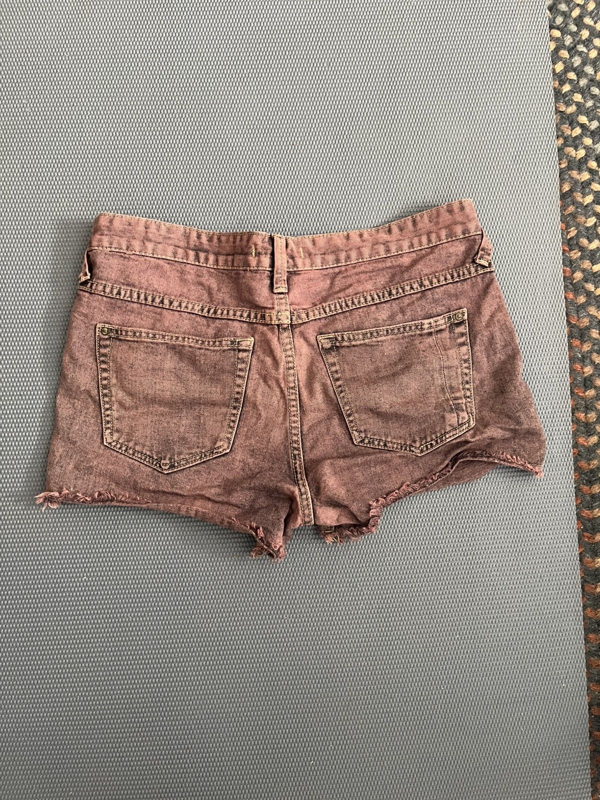 Free People Free People Women size 28 cutoff denim shorts Size 28" / US 6 / IT 42 - 2 Thumbnail