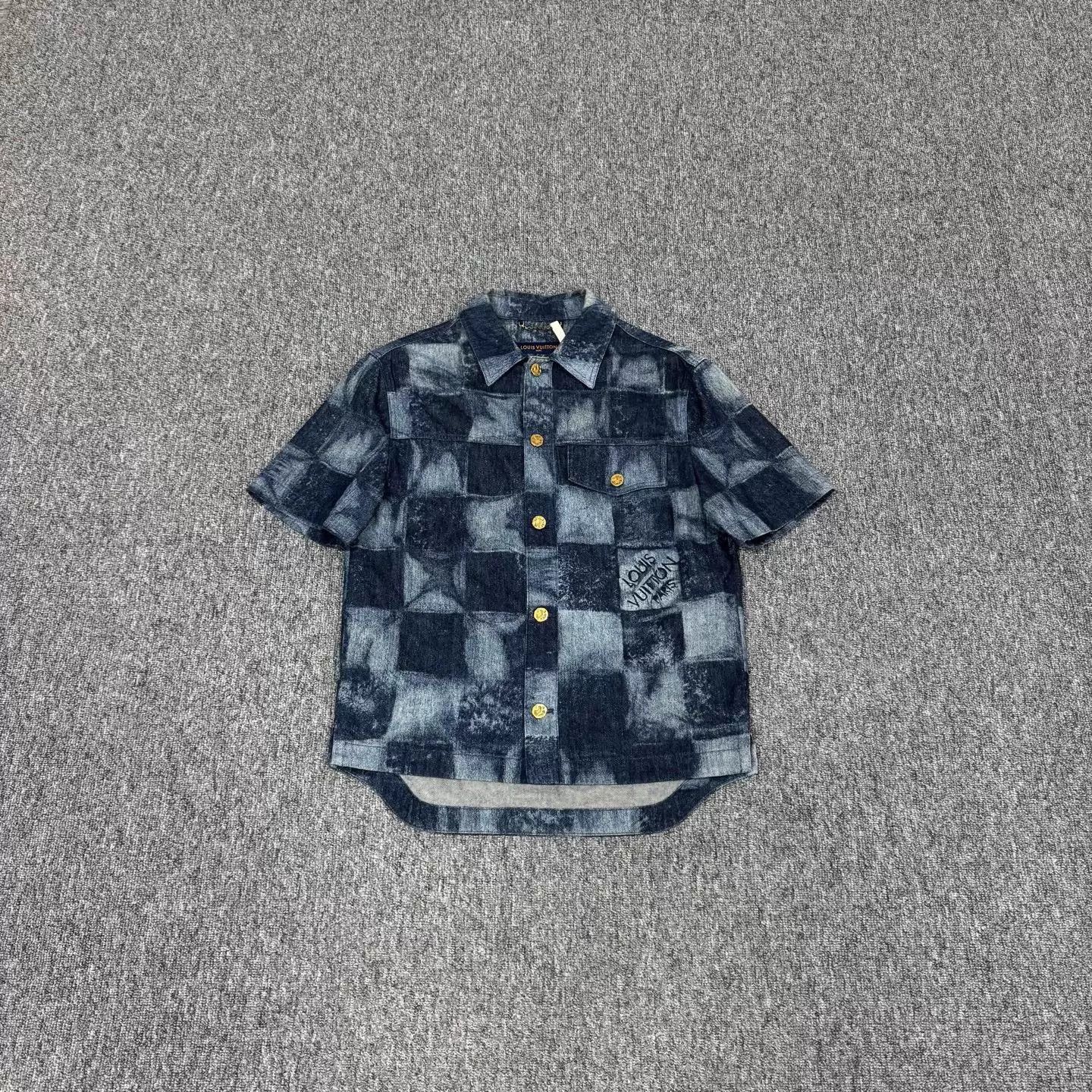Louis Vuitton LV Damier Denim Short-Sleeve Shirt Jacket XS 99 New Size US XS / EU 42 / 0 - 1 Thumbnail