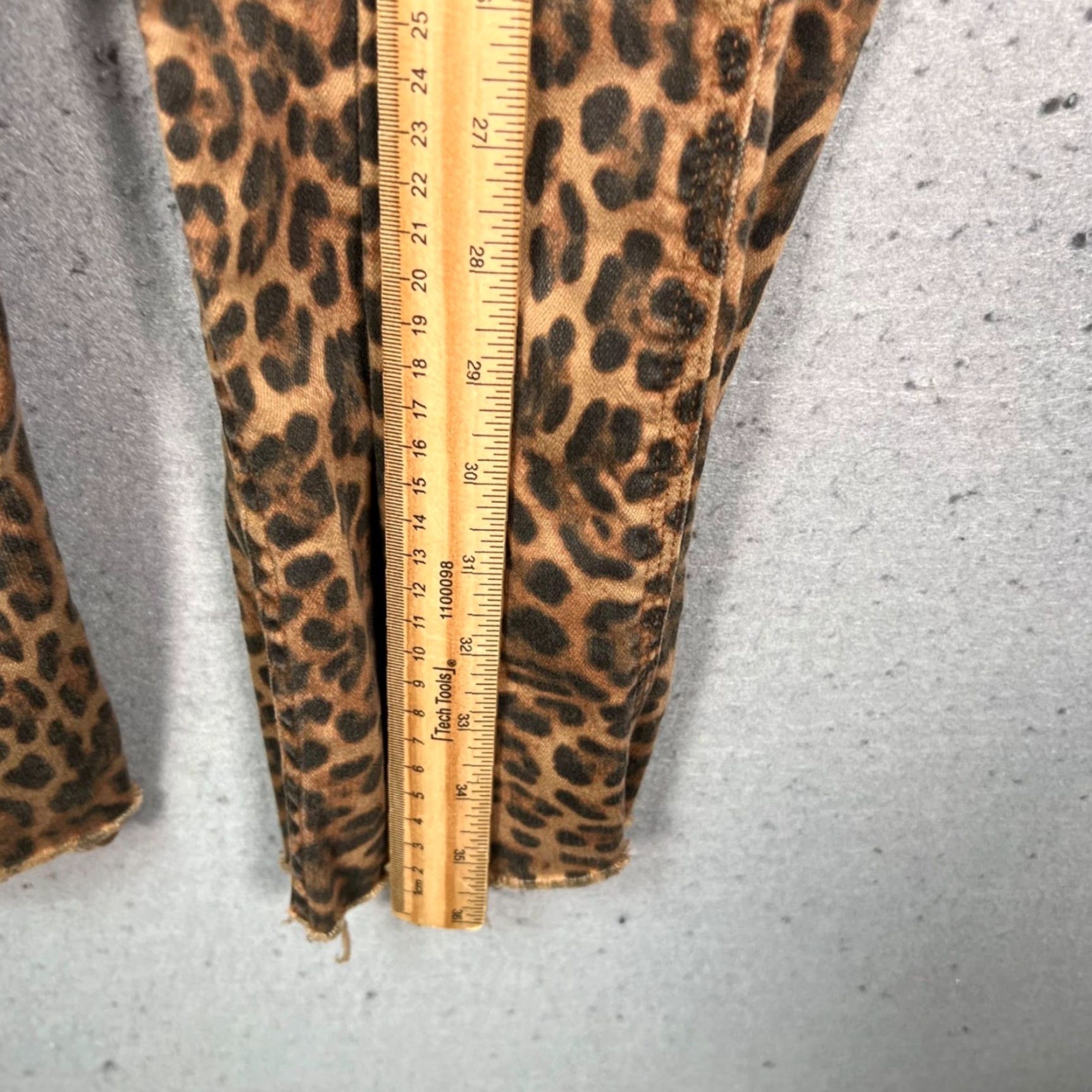 Gap Gap Womens Carpenter Pants 90s Leopard Print High Rise Straight Inseam 25in Brown XS? Size 34" / US 12 / IT 48 - 6 Thumbnail