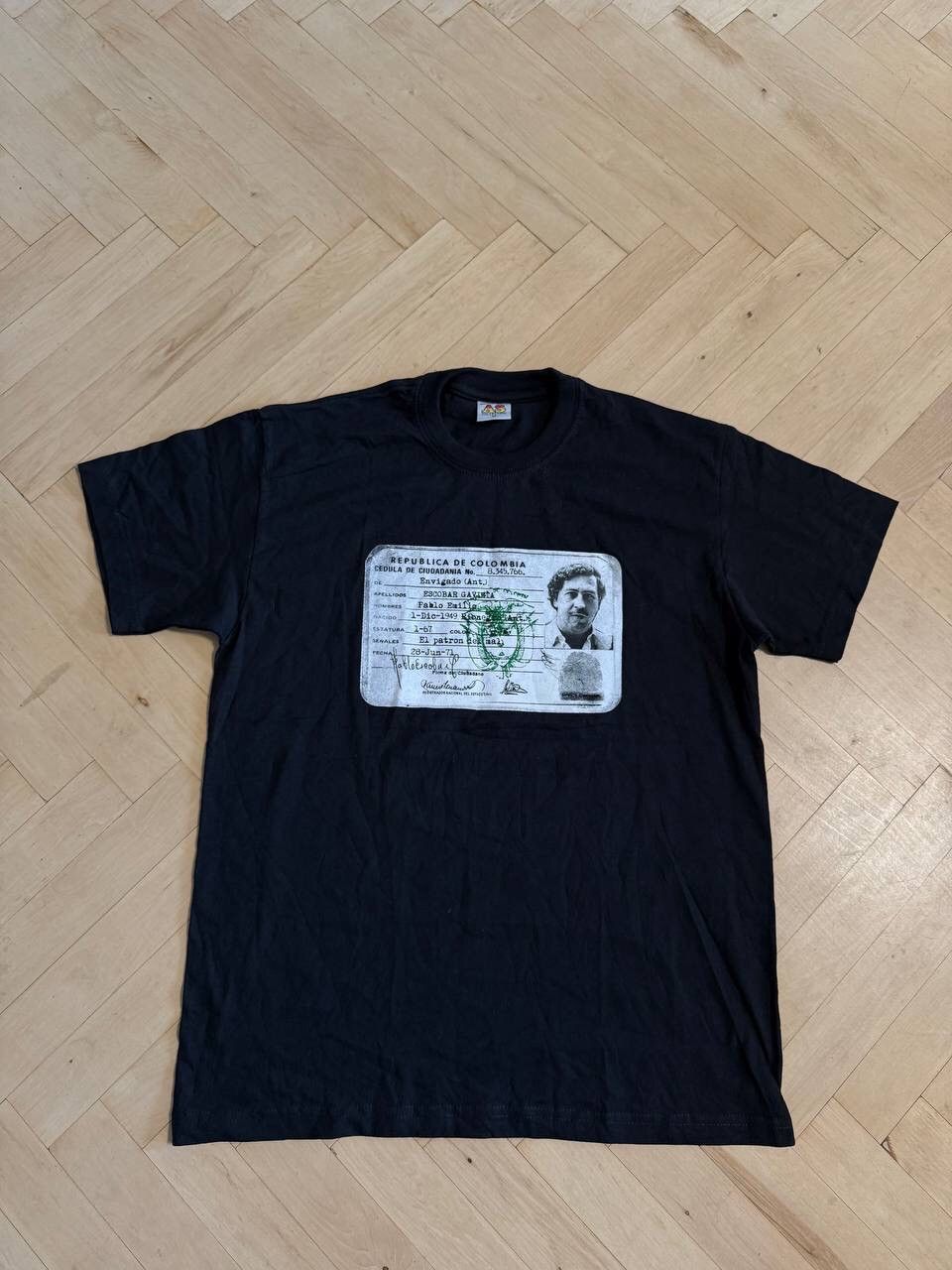 Band Tees × Vintage Vintage Pablo Escobar T-shirt Republica De Columbia Size US M / EU 48-50 / 2 - 1 Thumbnail