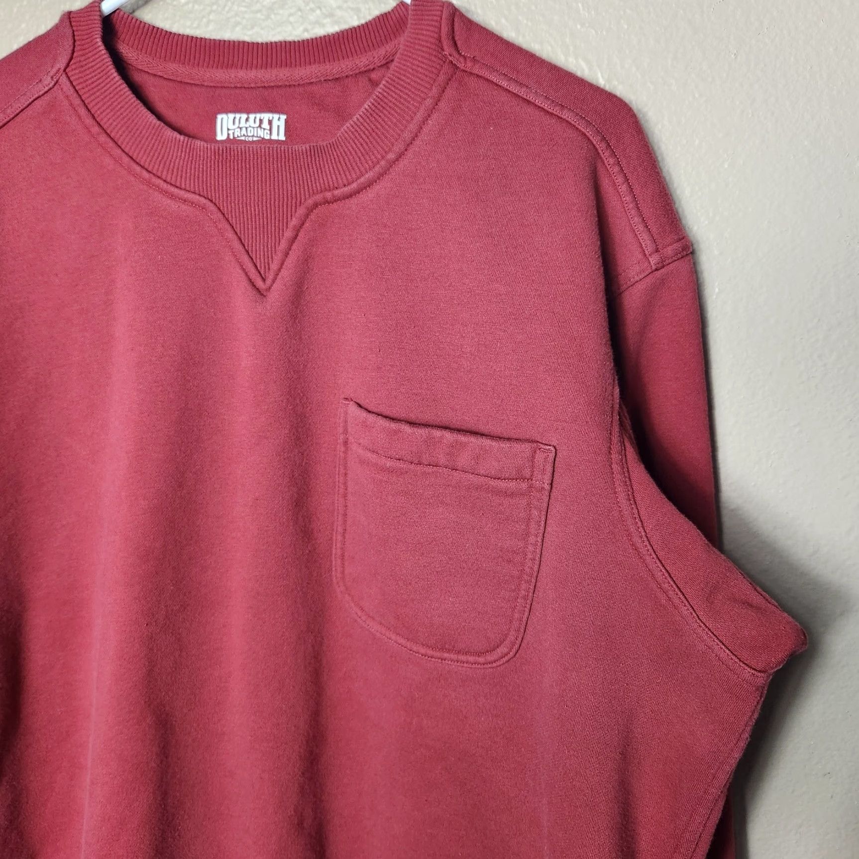CO Duluth Trading Co Mens Red Souped-Up Sweats LS Crew w/ Pocket-Size XL Sweatshirt Men XL Red Souped-Up Sweats Pocket Size Size US XL / EU 56 / 4 - 6 Thumbnail