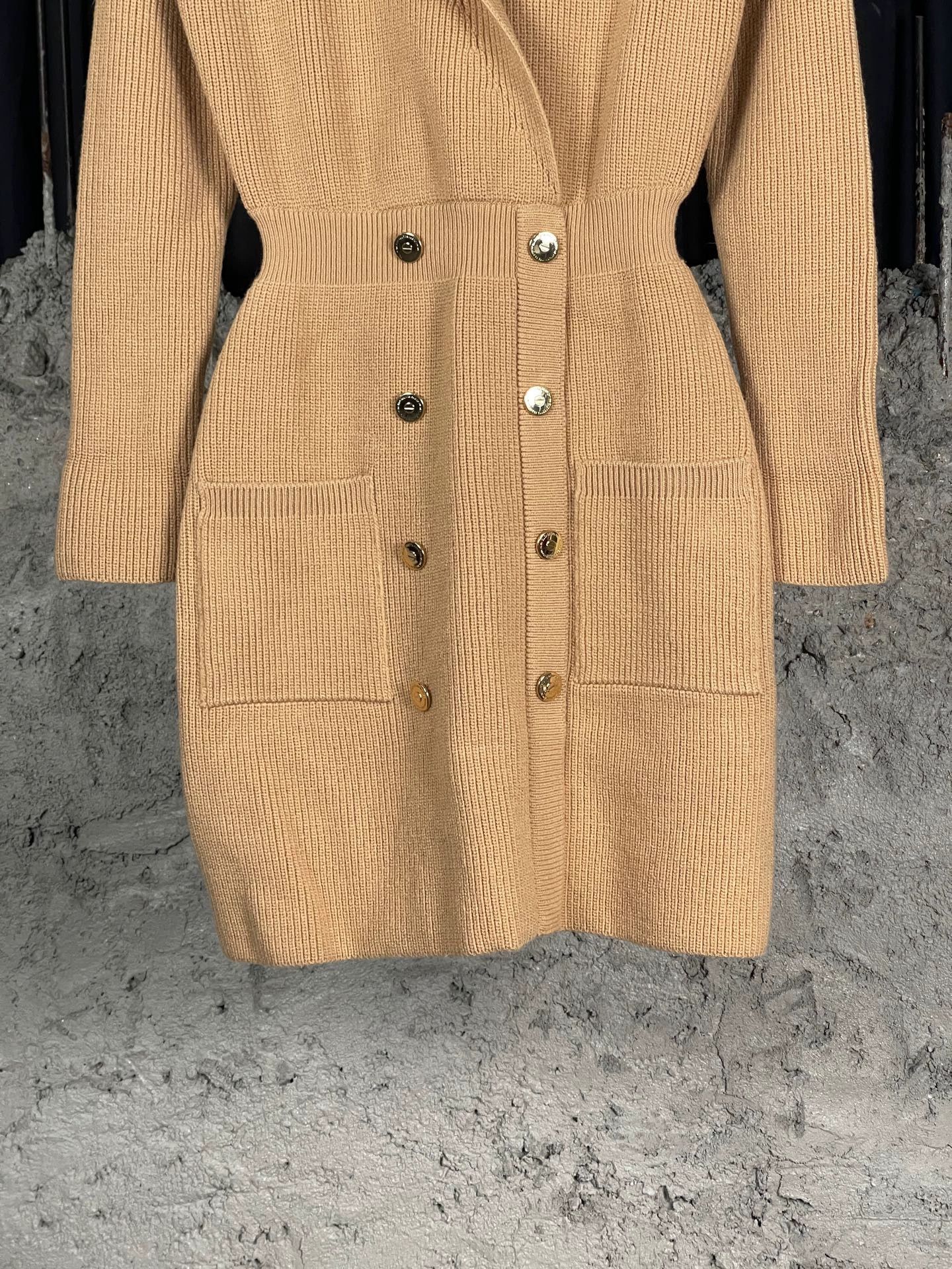 Elisabetta Franchi Elisabetta franchi women's wool coat size 42 new Size M / US 6-8 / IT 42-44 - 4 Thumbnail