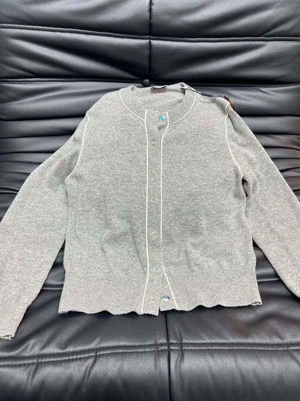 Burberry Burberry Gray Wool Women's Long Sleeve Cardigan Size S / US 4 / IT 40 - 1 Thumbnail
