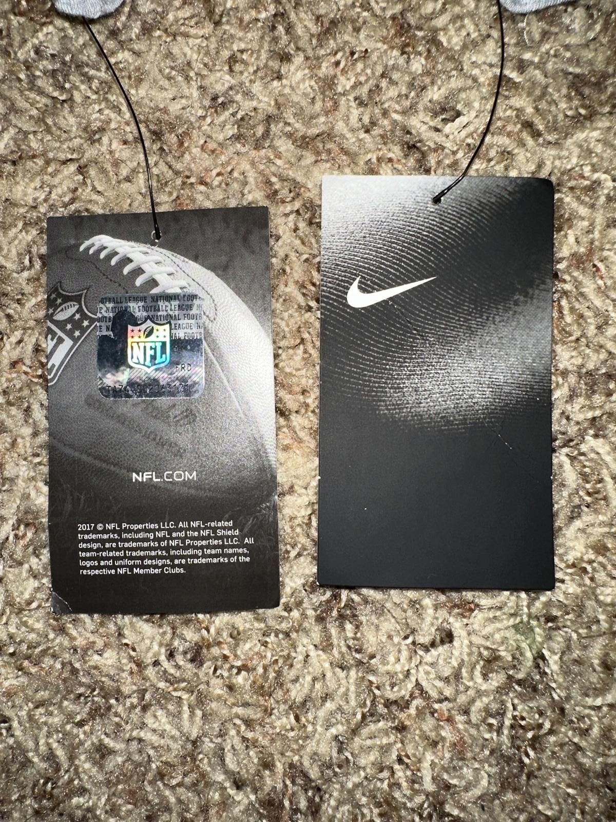 Nike Nike Women’s Seattle Seahawks Women's Team Authentic V-Neckgrey T-Shirt Size S / US 4 / IT 40 - 6 Thumbnail