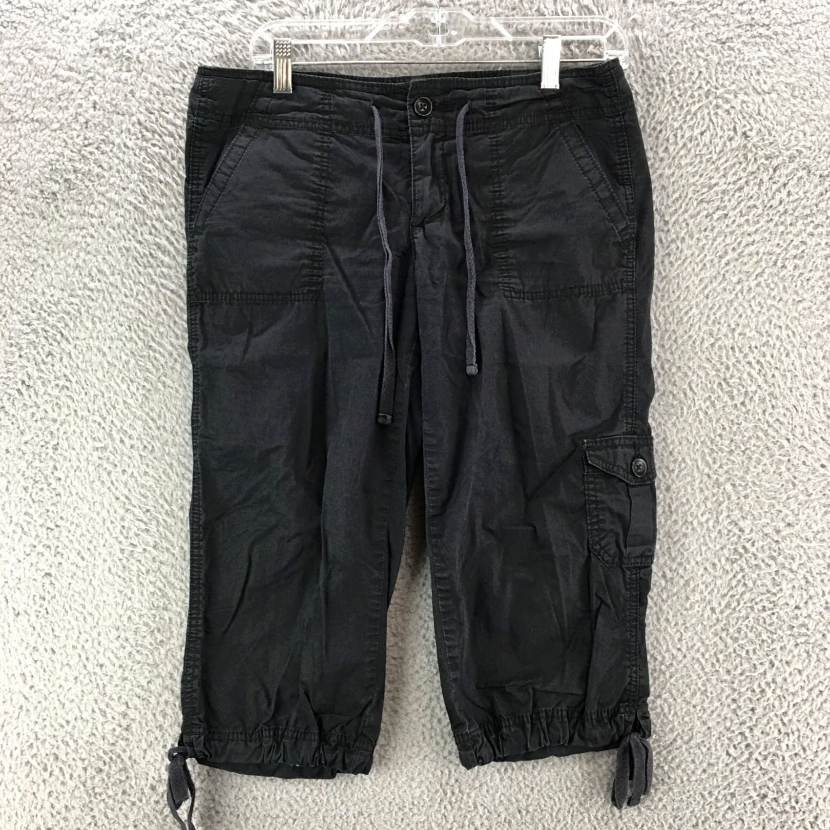 Calvin Klein Calvin Klein Cropped Cargo Pants Womens 4 Black Cotton Mid Rise Flat Front Zip Size 27" / US 4 / IT 40 - 2 Thumbnail
