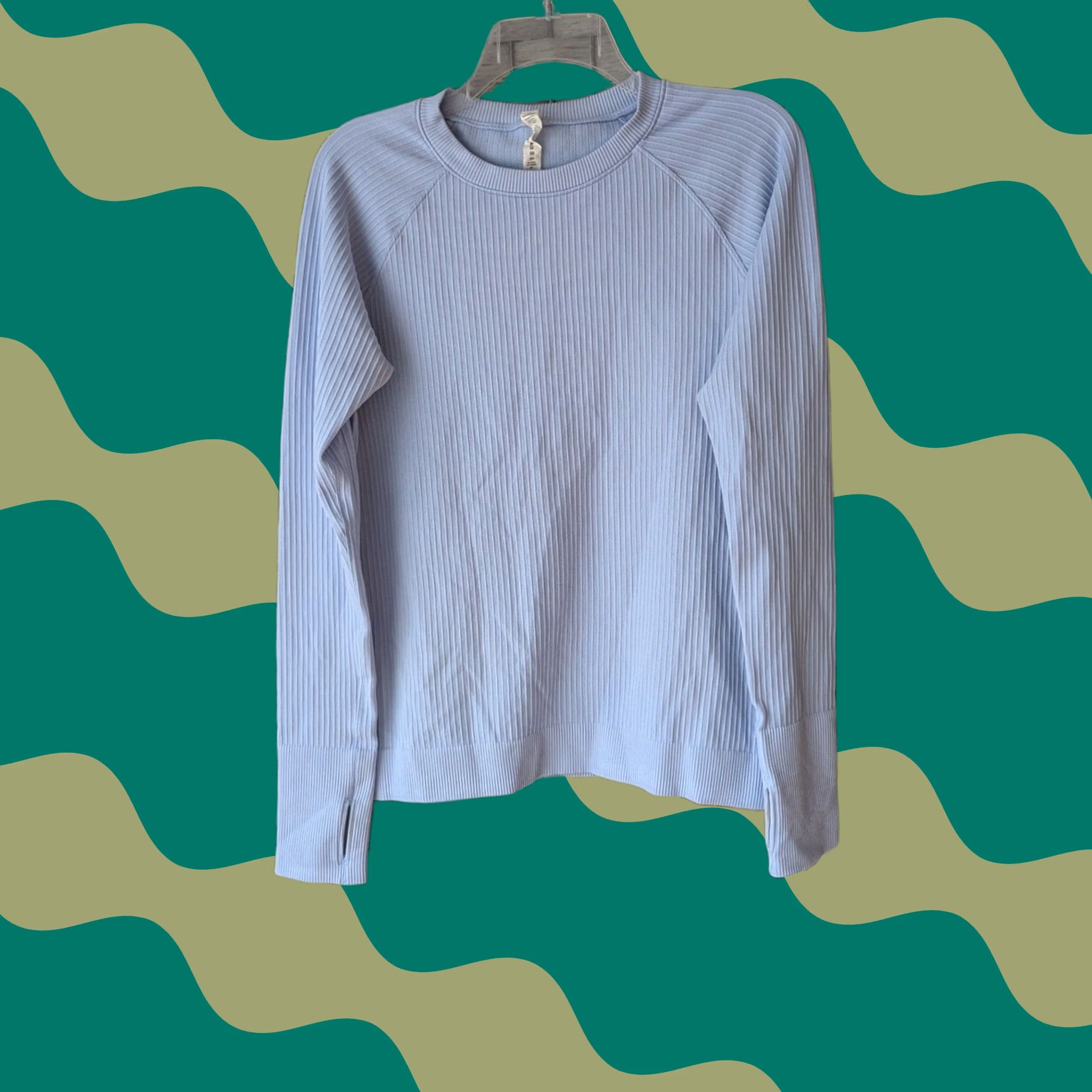 Lululemon Lululemon Light Blue Pullover Top Womens Sz 10 Activewear Athletic Performance Size L / US 10 / IT 46 - 1 Thumbnail