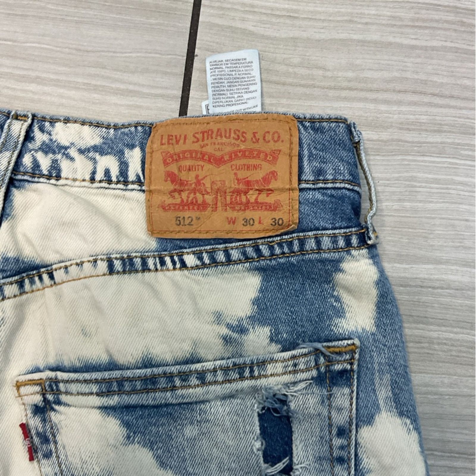 Levi's Levi’s Bleach Pattern Jeans Size US 30 / EU 46 - 4 Thumbnail