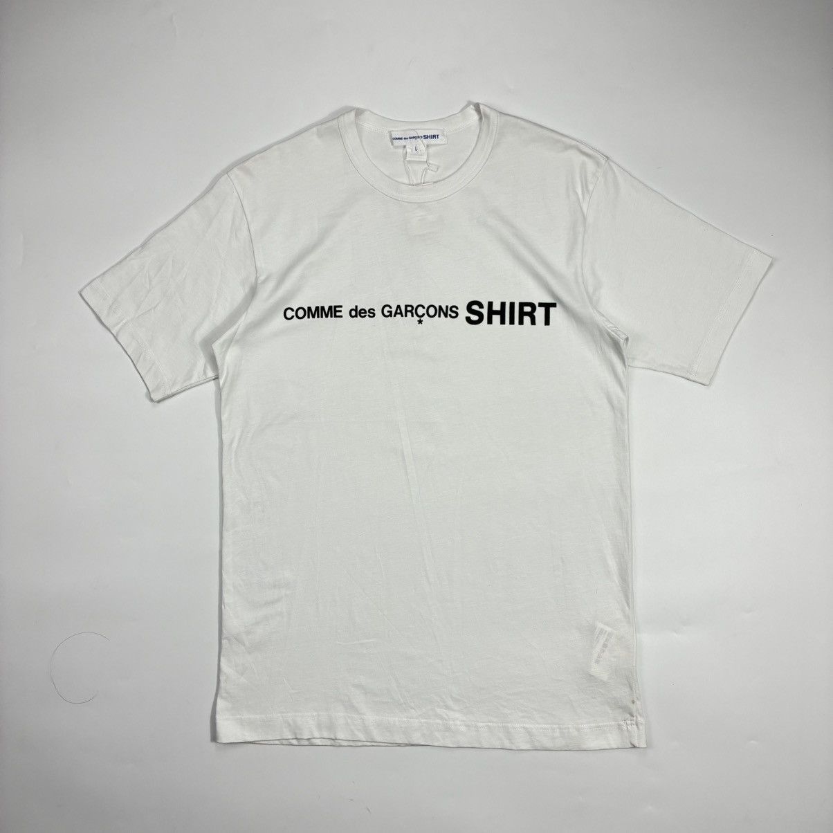 Comme des Garcons Comme des Garçons SHIRT Logo Print T-Shirt (White) Size US L / EU 52-54 / 3 - 1 Thumbnail