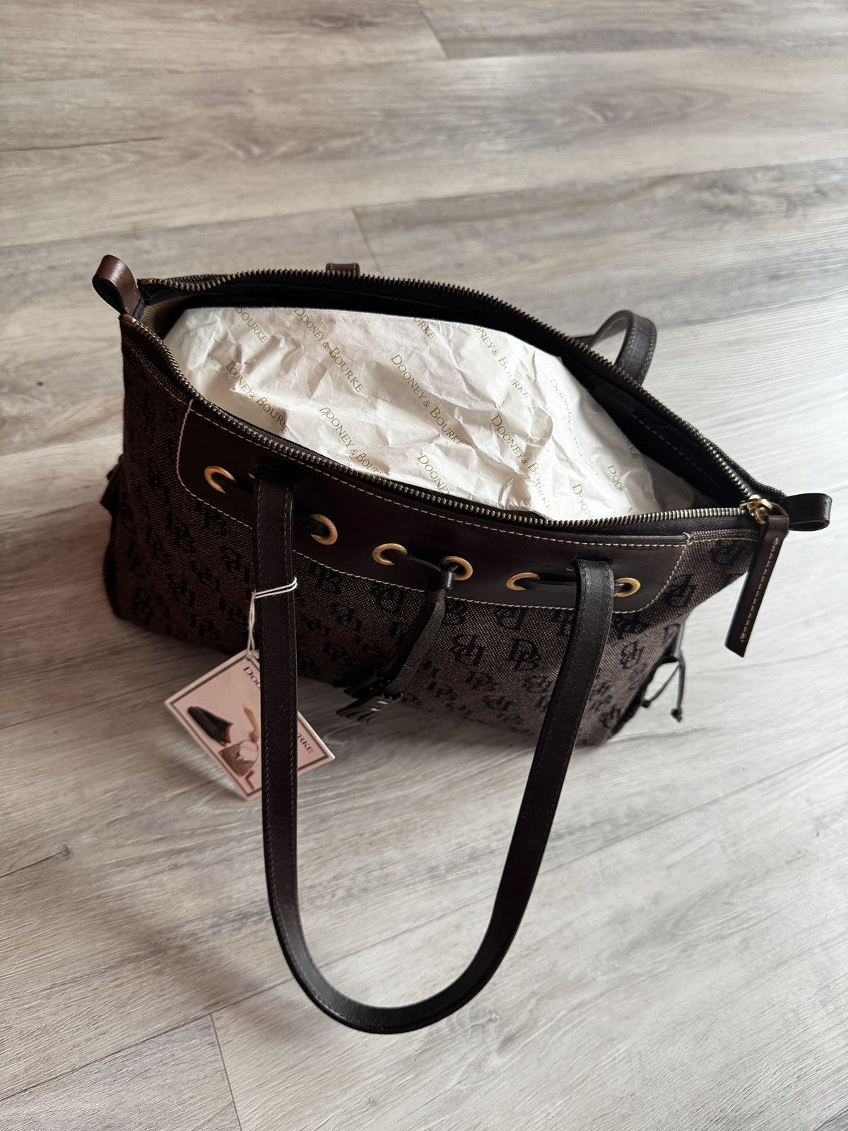 Dooney & Bourke Dooney & Burke Purse Size ONE SIZE - 1 Thumbnail