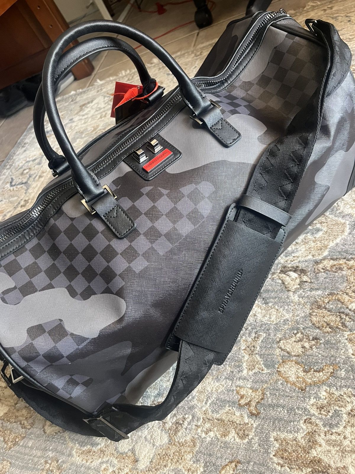 Sprayground 3AM NEVER SLEEP DUFFLE LV CHECKERBOARD Size ONE SIZE - 1 Thumbnail