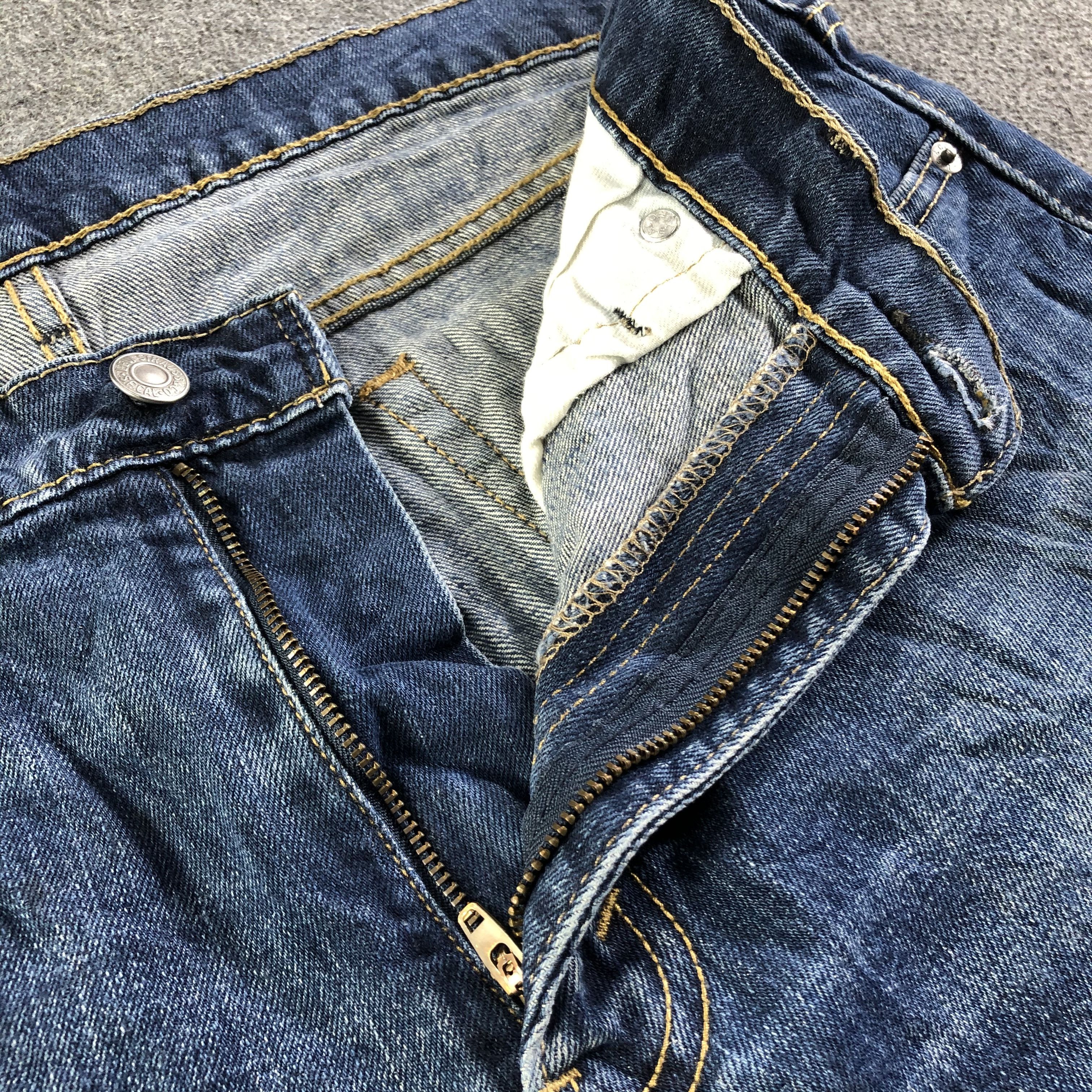 Levi's Vintage Blue Wash Levis 527 Jeans-J4362 Size US 35 - 8 Thumbnail