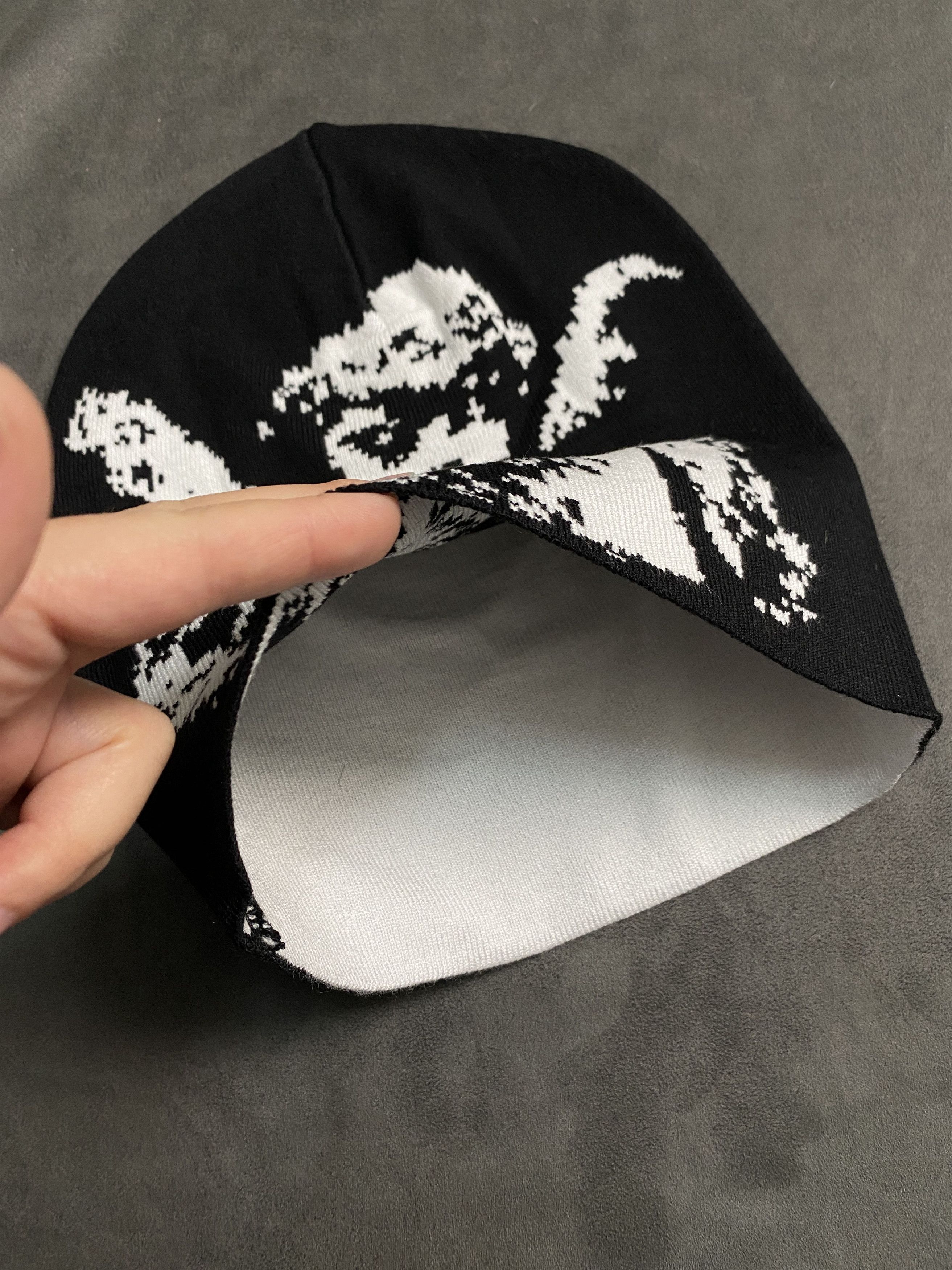 Japanese Brand Deadstock Angel Skully Graphic No Cuff Knit Black Beanie OS Size ONE SIZE - 3 Thumbnail