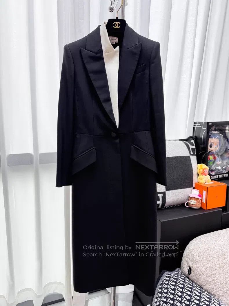 Alexander McQueen Alexander Mcqueen Pin white suit collar waist long-sleeved Size XS / US 0-2 / IT 36-38 - 1 Thumbnail