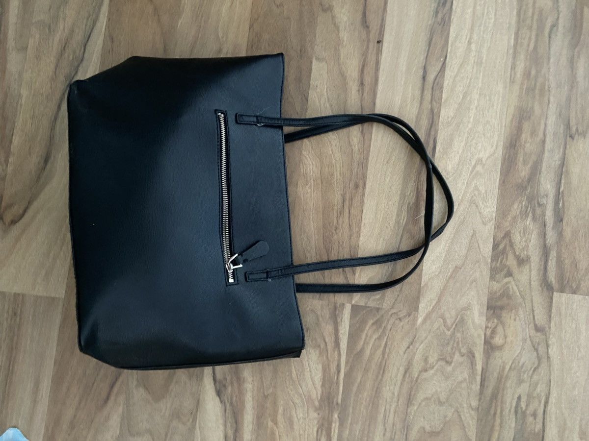 Guess black Guess tote or shoulder bag Size ONE SIZE - 2 Thumbnail