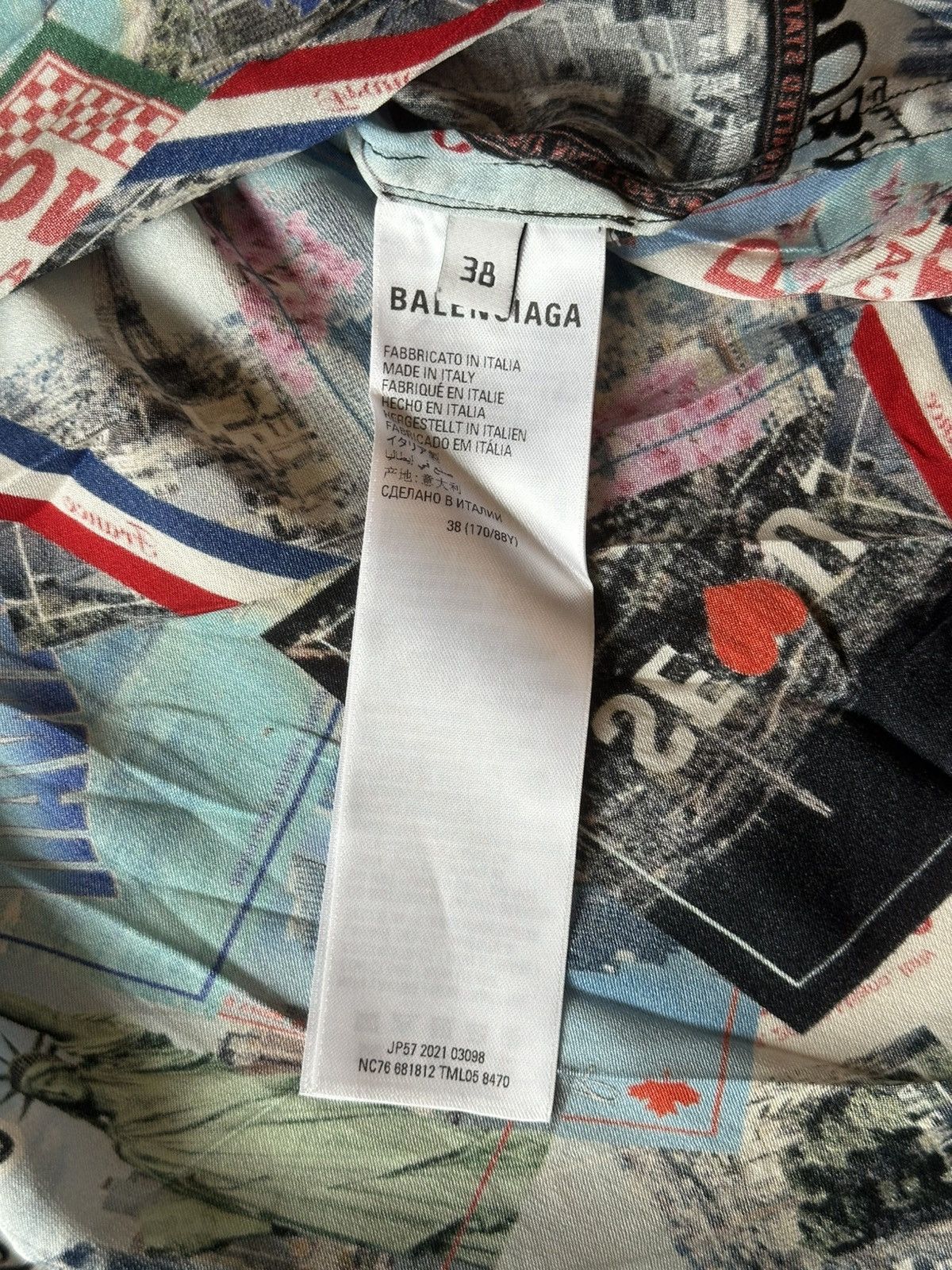 Balenciaga balenciaga silk tourist shirt Size US M / EU 48-50 / 2 - 5 Thumbnail