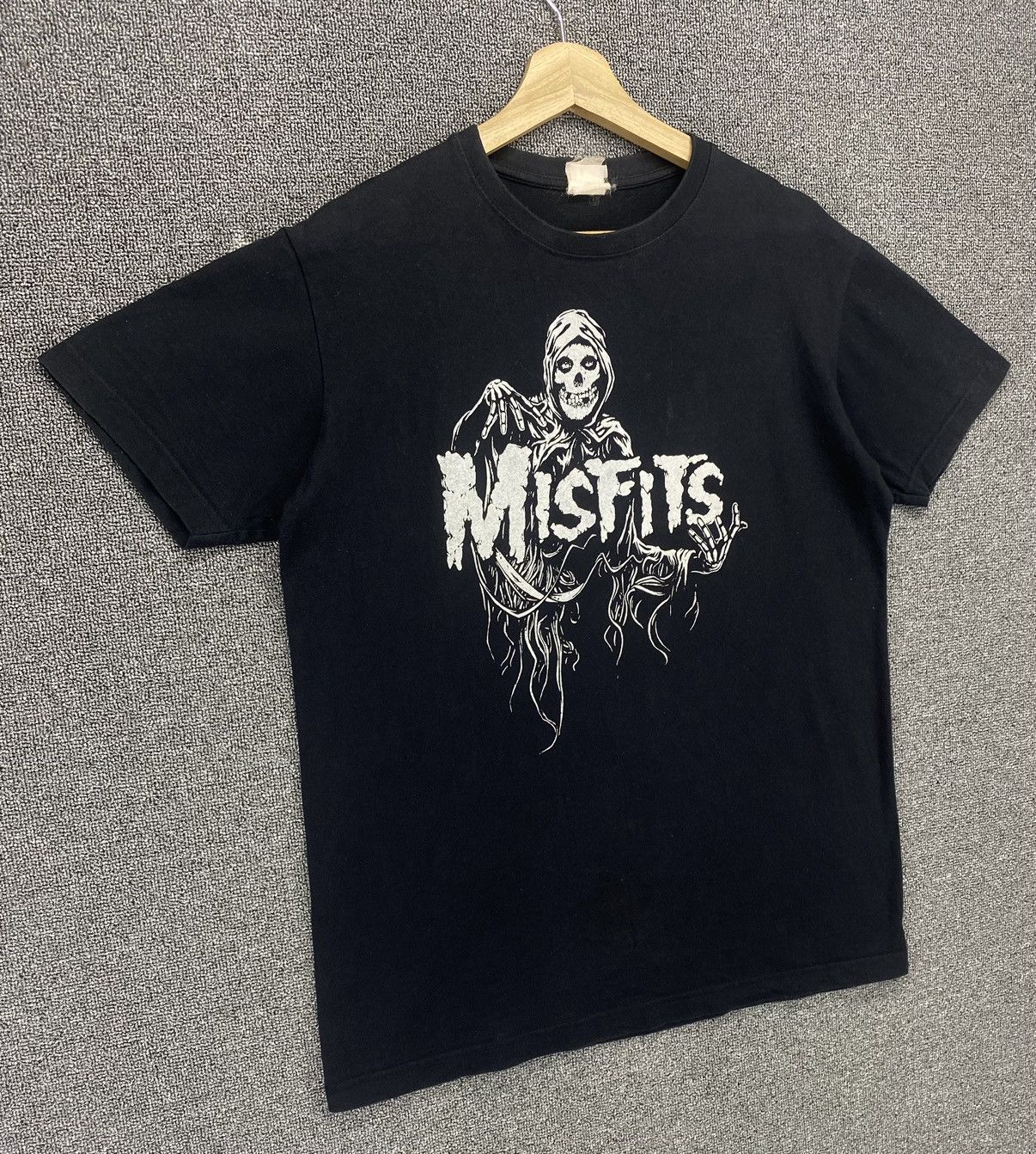 Band Tees Vintage Misfits Punk Rock Band Tees T Shirts Size US M / EU 48-50 / 2 - 3 Thumbnail