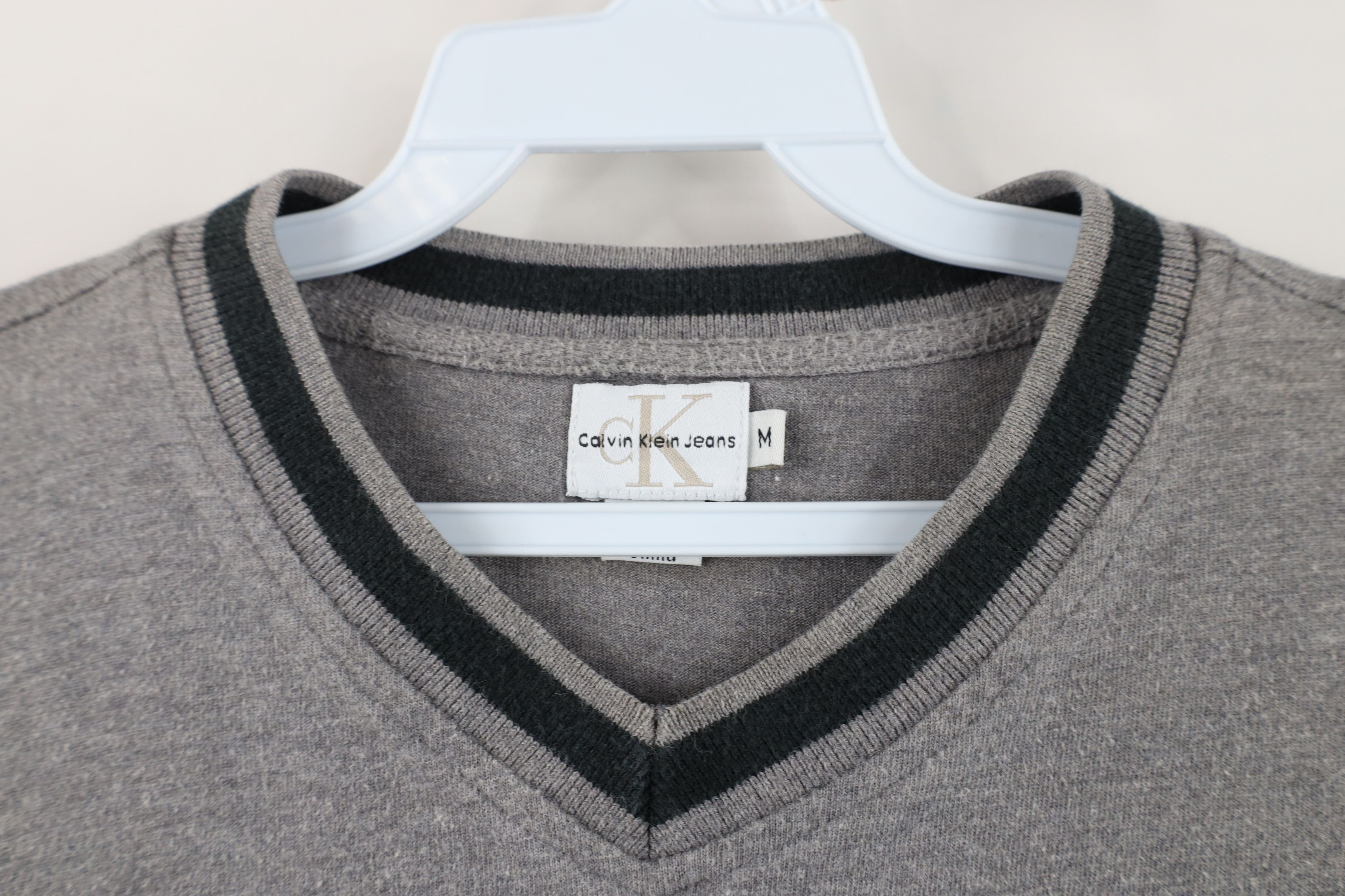 Calvin Klein Vintage 90s Calvin Klein Ribbed Knit Long Sleeve T-Shirt Size US M / EU 48-50 / 2 - 5 Thumbnail