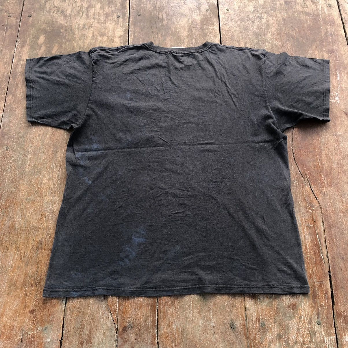 Vintage Vintage Thrashed Faded Nike Rare Shirt Size US XL / EU 56 / 4 - 3 Thumbnail