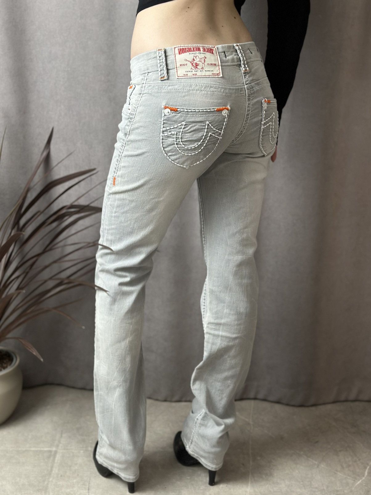 True Religion Vintage True Religion Slim Pants Distressed Y2k Japanese GOA Size 27" / US 4 / IT 40 - 1 Thumbnail