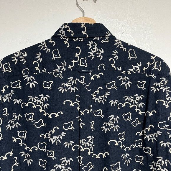 Club Monaco Club Monaco Navy Bird Print Slim Fit Shirt Size S Size US S / EU 44-46 / 1 - 5 Thumbnail