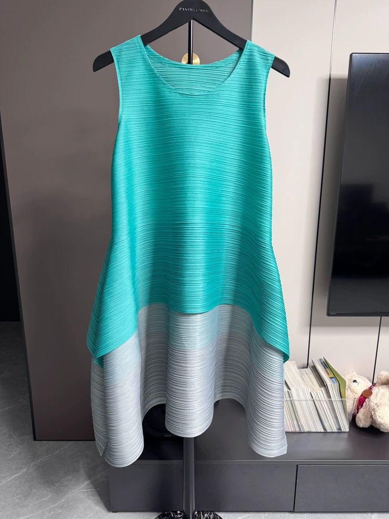 Issey Miyake Issey Miyake Sleeveless horizontal striped color-blocked d Size XXL / US 16-18 / IT 52-54 - 1 Thumbnail