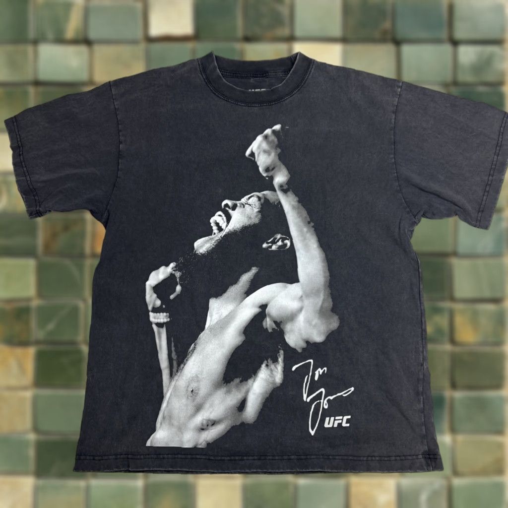 UFC Jon Jones UFC T Shirt Mens L Black 90s Y2K Logo Crew Neck Short Sleeve Vintage? Wait vintage no. Size US L / EU 52-54 / 3 - 1 Thumbnail
