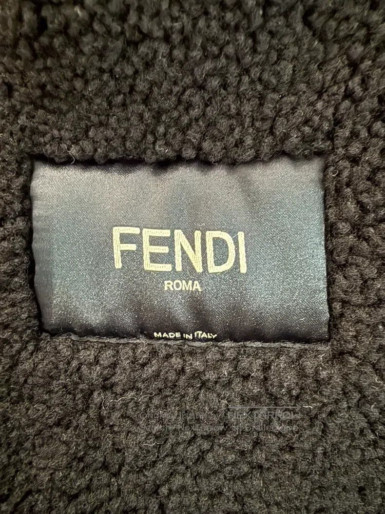 Fendi Fendi Black shearling coat with full logo design, metal zi Size S / US 4 / IT 40 - 9 Thumbnail