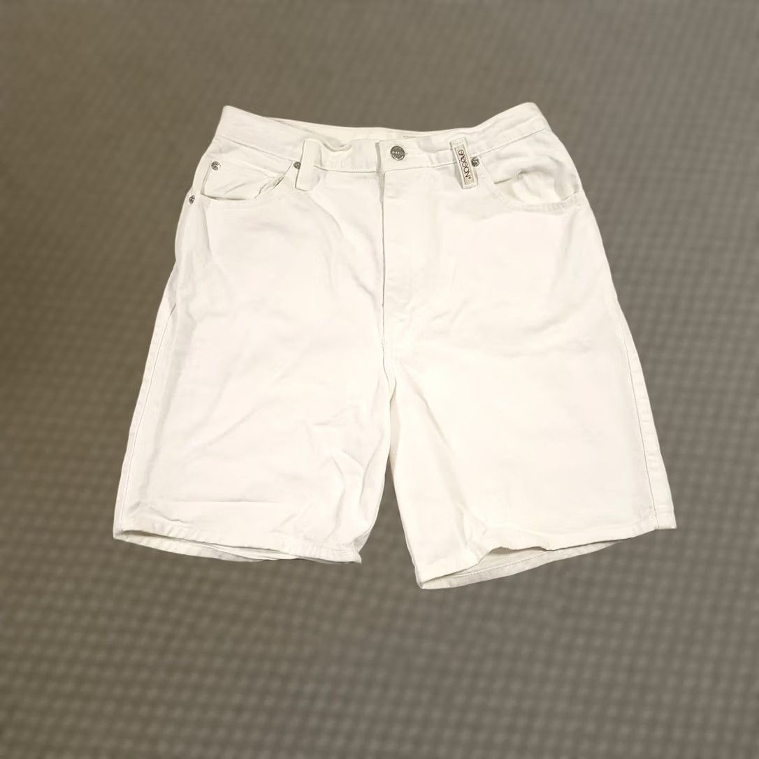 Vintage Sasson Jeanswear Shorts Bermuda White Denim 13/14 High Rise 5 Pocket Womens Juniors 100% Cotton Size 34" / US 12 / IT 48 - 1 Thumbnail