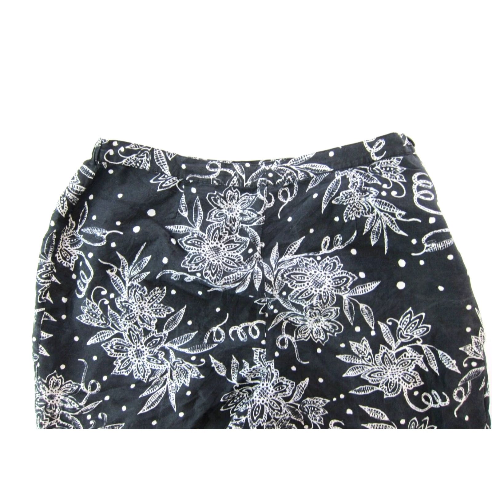 Vintage Silkland 100% Silk Black White Floral Lined High Rise Capri Chino Pant Women 6 Size 28" / US 6 / IT 42 - 4 Thumbnail