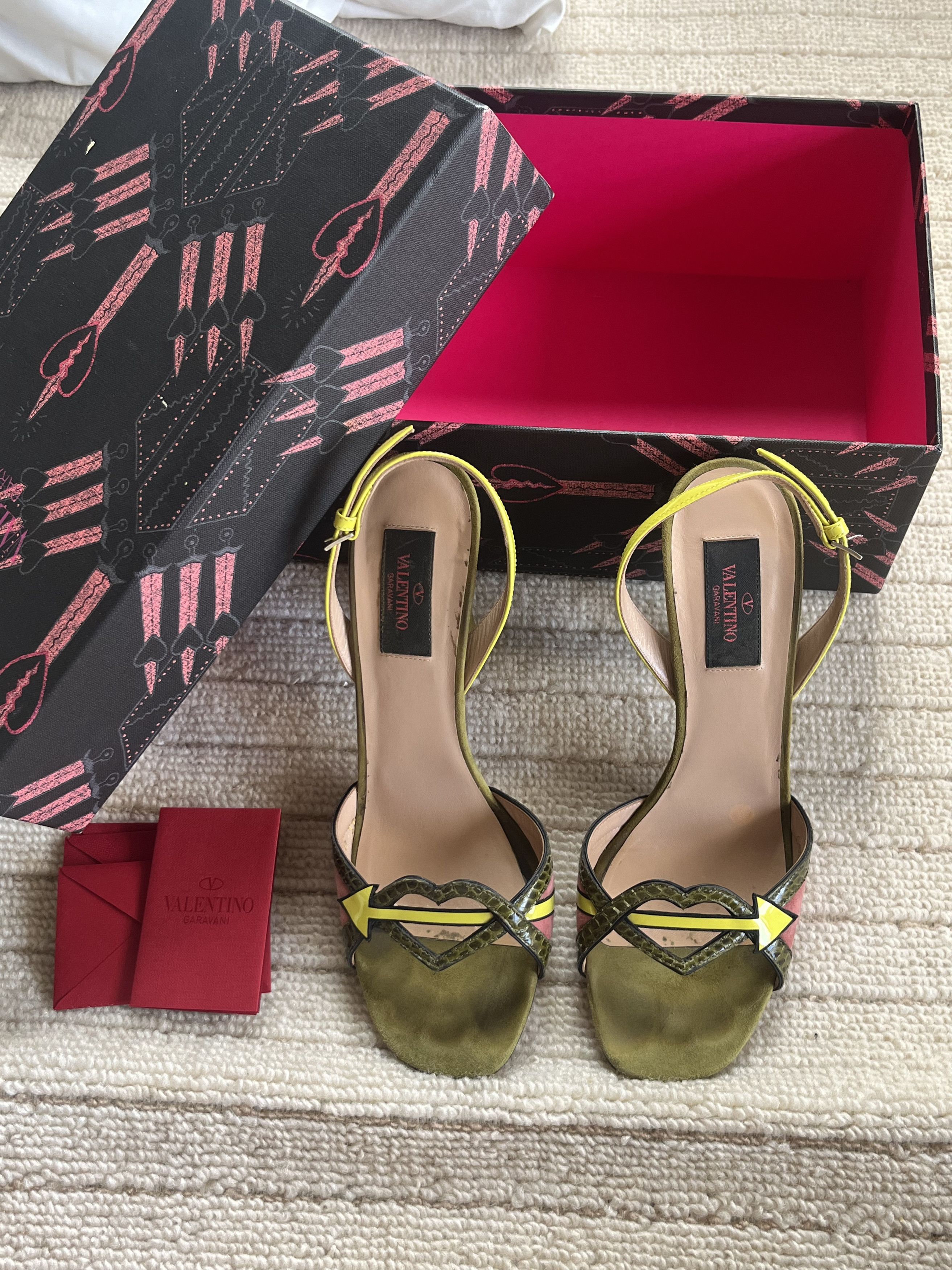 Valentino Valentino Green and Pink Heels Size US 7 / IT 37 - 3 Thumbnail