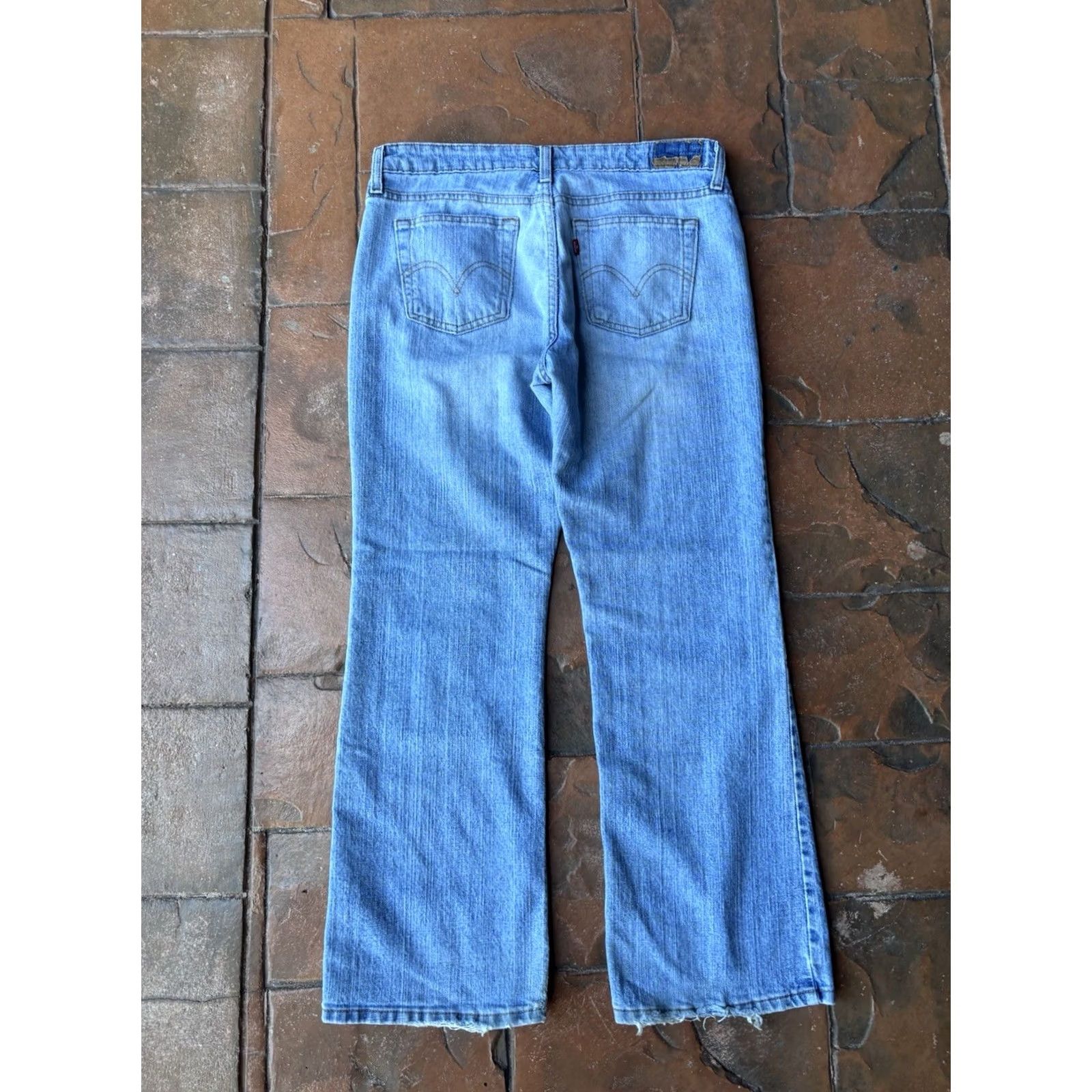 Levi's VINTAGE Levi's 515 Jeans Womens 12 Blue Bootcut Denim Light Wash - Levi's 515 Cowboy 5-Pocket Regular Rise Mid Inseam 27 in White? Size 34" / US 12 / IT 48 - 3 Thumbnail