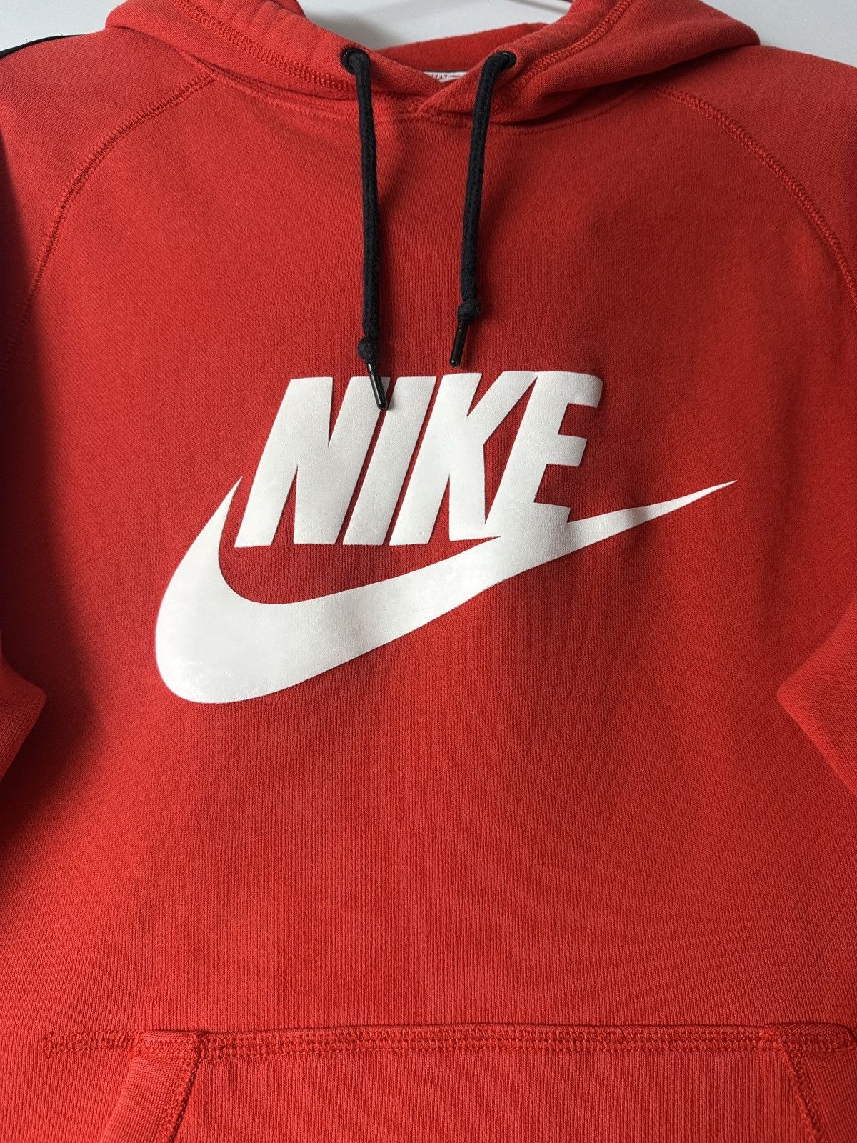 Nike Nike Men's Red Hoodie with white Logo Size US XL / EU 56 / 4 - 13 Thumbnail