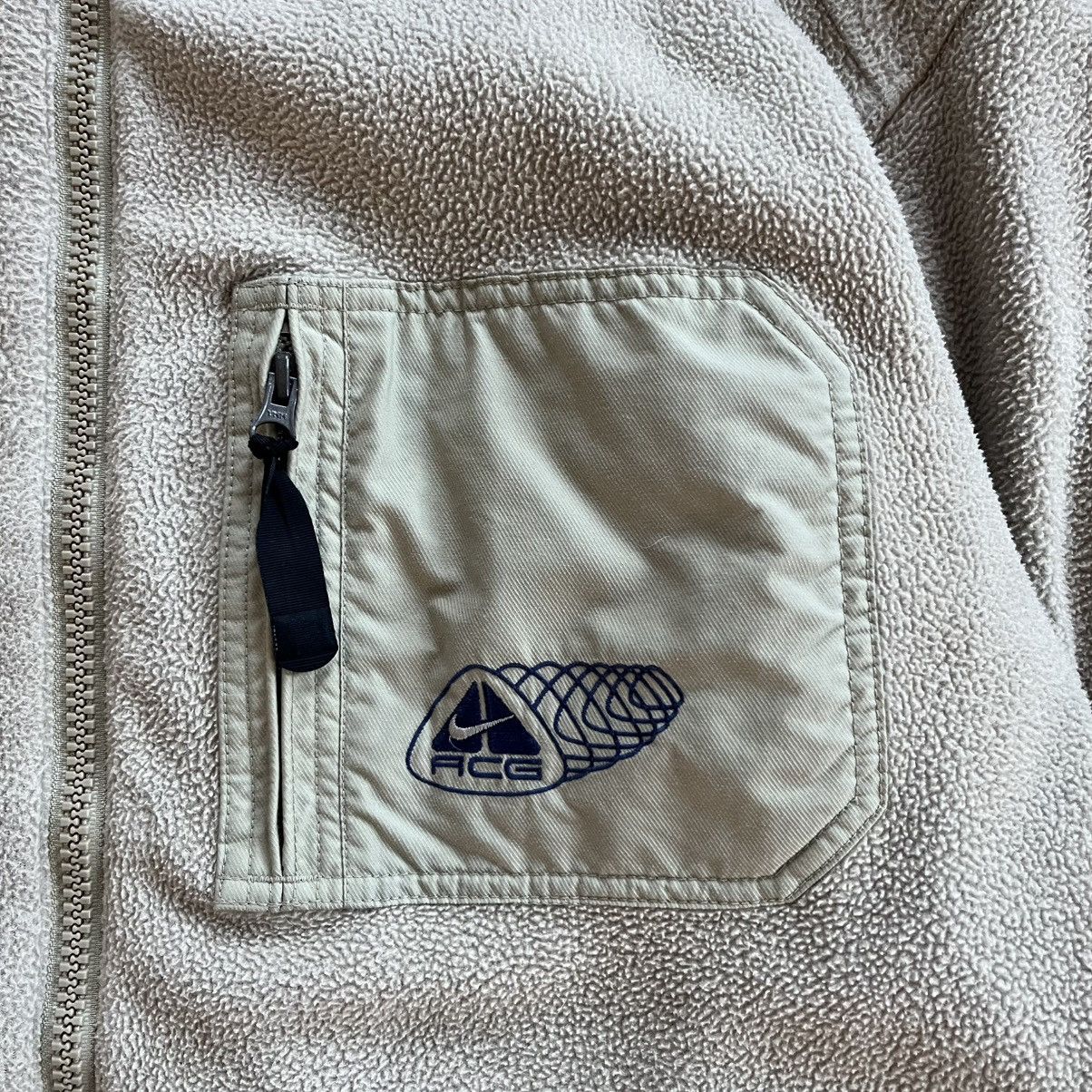 Nike ACG Vintage 90s Nike ACG Reversible Teddy Jacket Men's size L Size US L / EU 52-54 / 3 - 2 Thumbnail