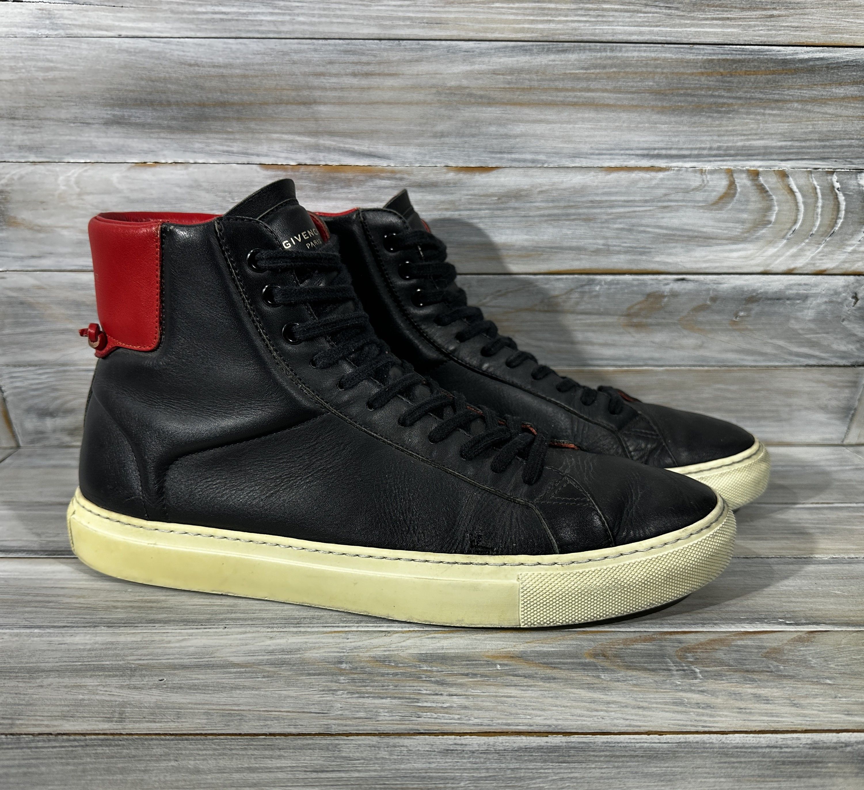 Givenchy × Leather Givenchy Paris 17 Men display picture 2